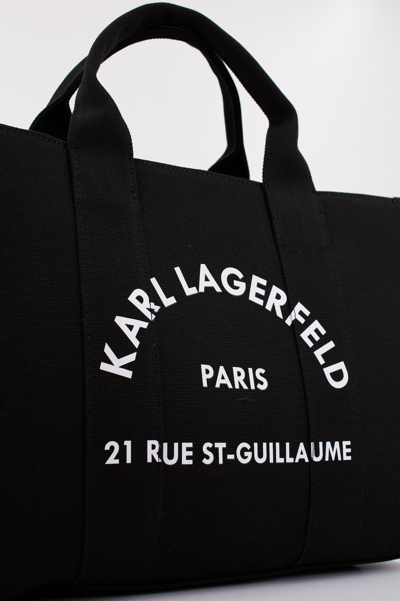KARL LAGERFELD RSG SQUARE MEDIUM TOTE en color NEGRO  (4)