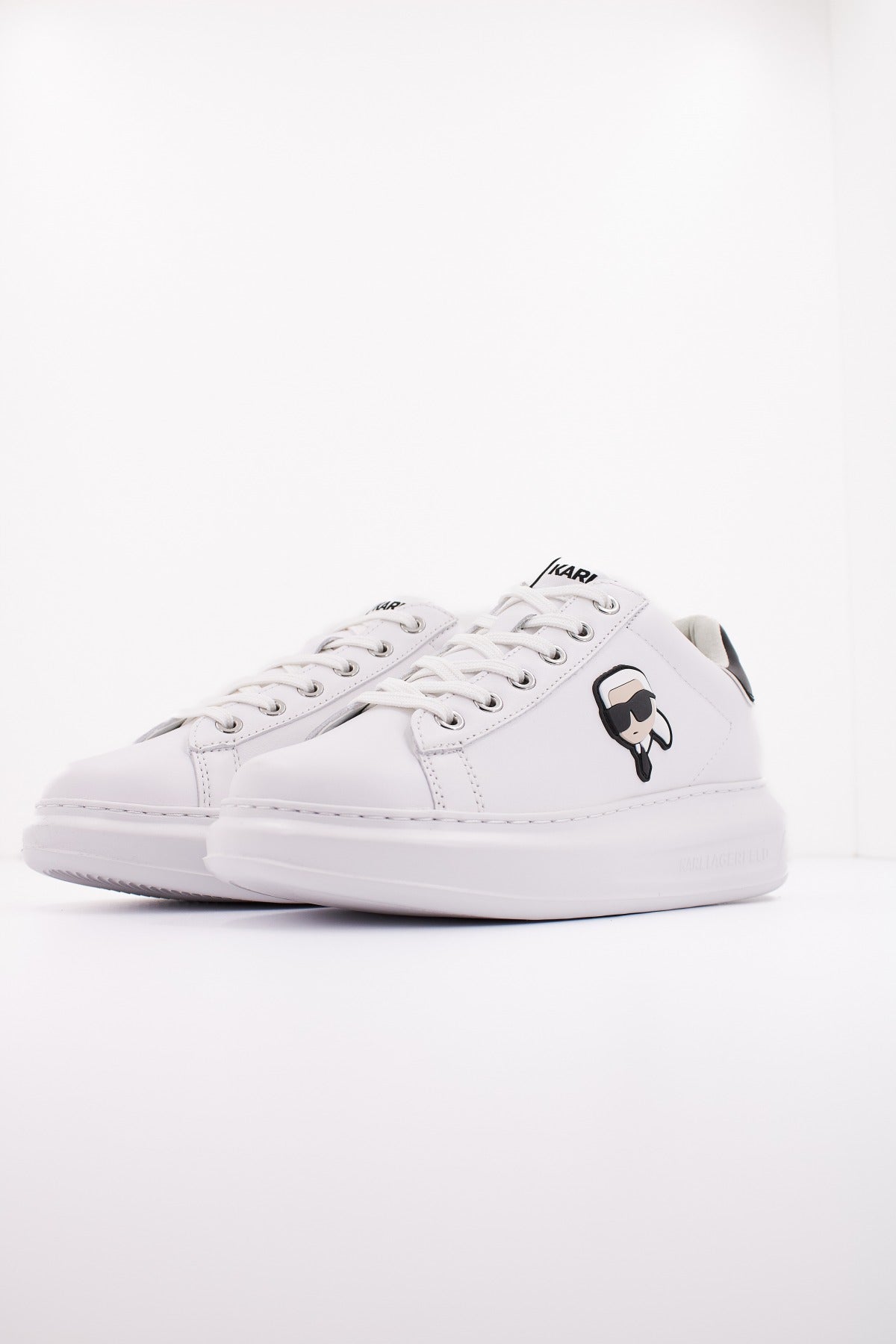 KARL LAGERFELD KAPRI KARL NFT LO LACE en color BLANCO  (2)