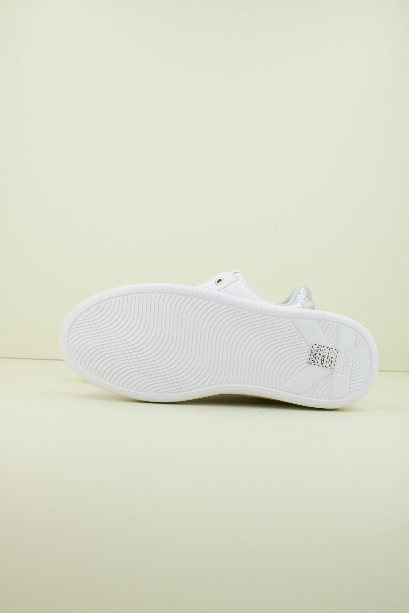 KARL LAGERFELD KAPRI KARL NFT LO LACE en color BLANCO  (4)