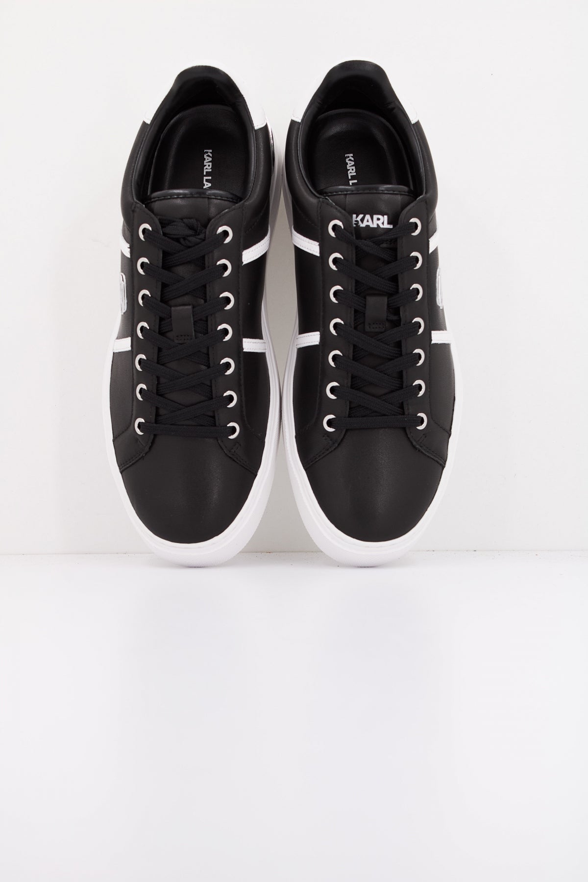 KARL LAGERFELD NFT OUTLINE LOGO en color NEGRO  (3)