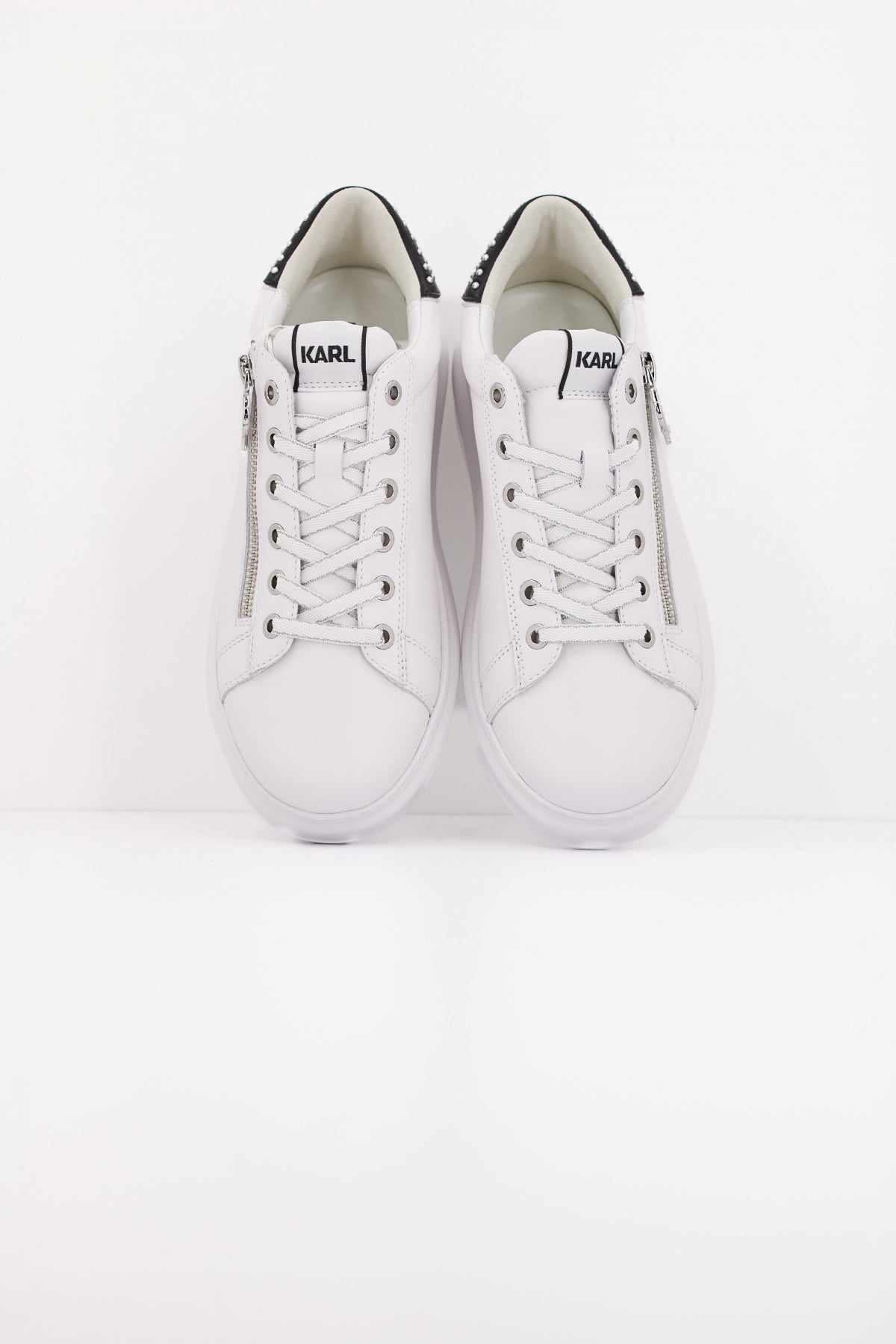 KARL LAGERFELD KAPRI STUD ZIP LO LACE en color BLANCO  (3)