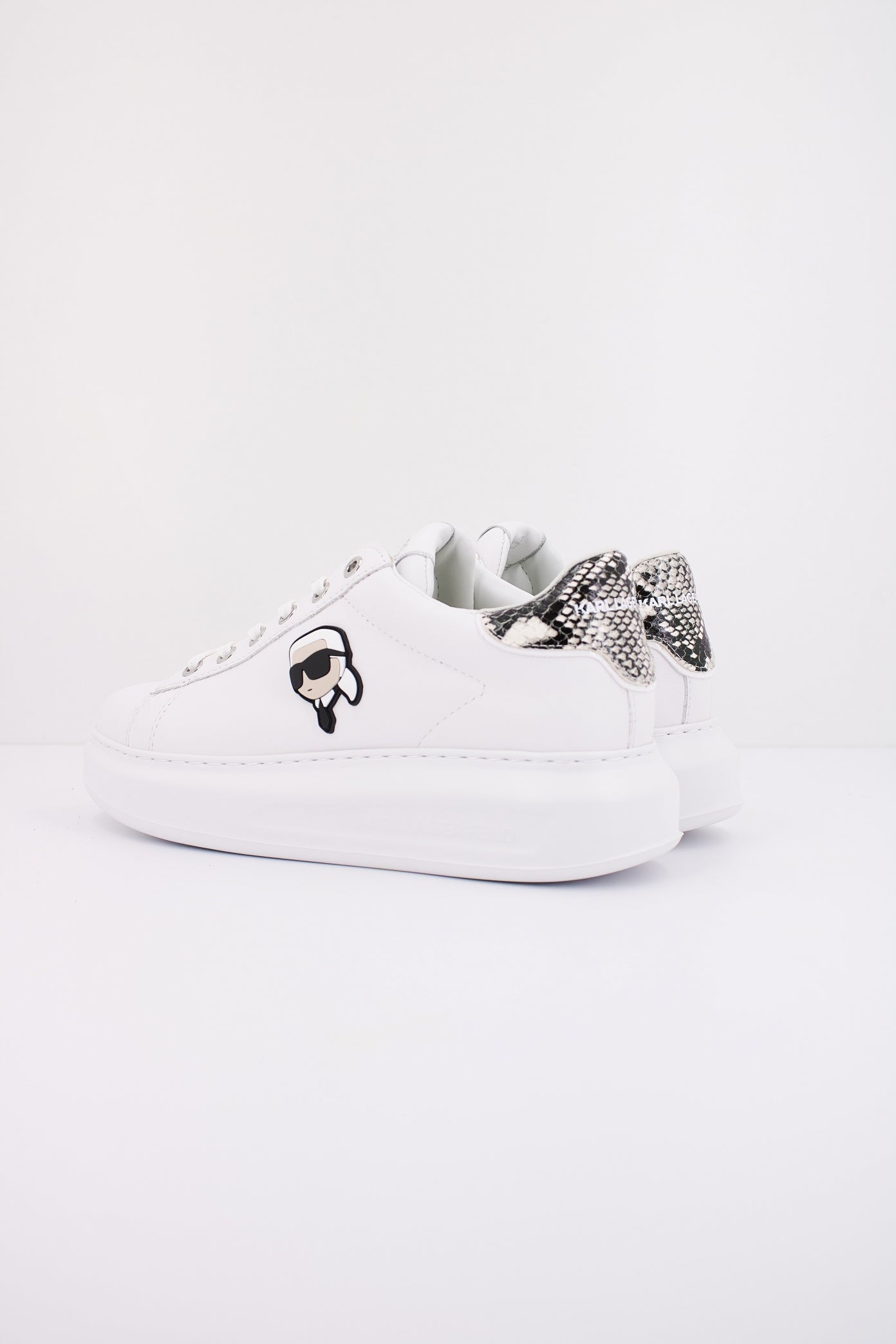 KARL LAGERFELD KAPRI KARL NFT SNAKE KOUNT en color BLANCO  (4)
