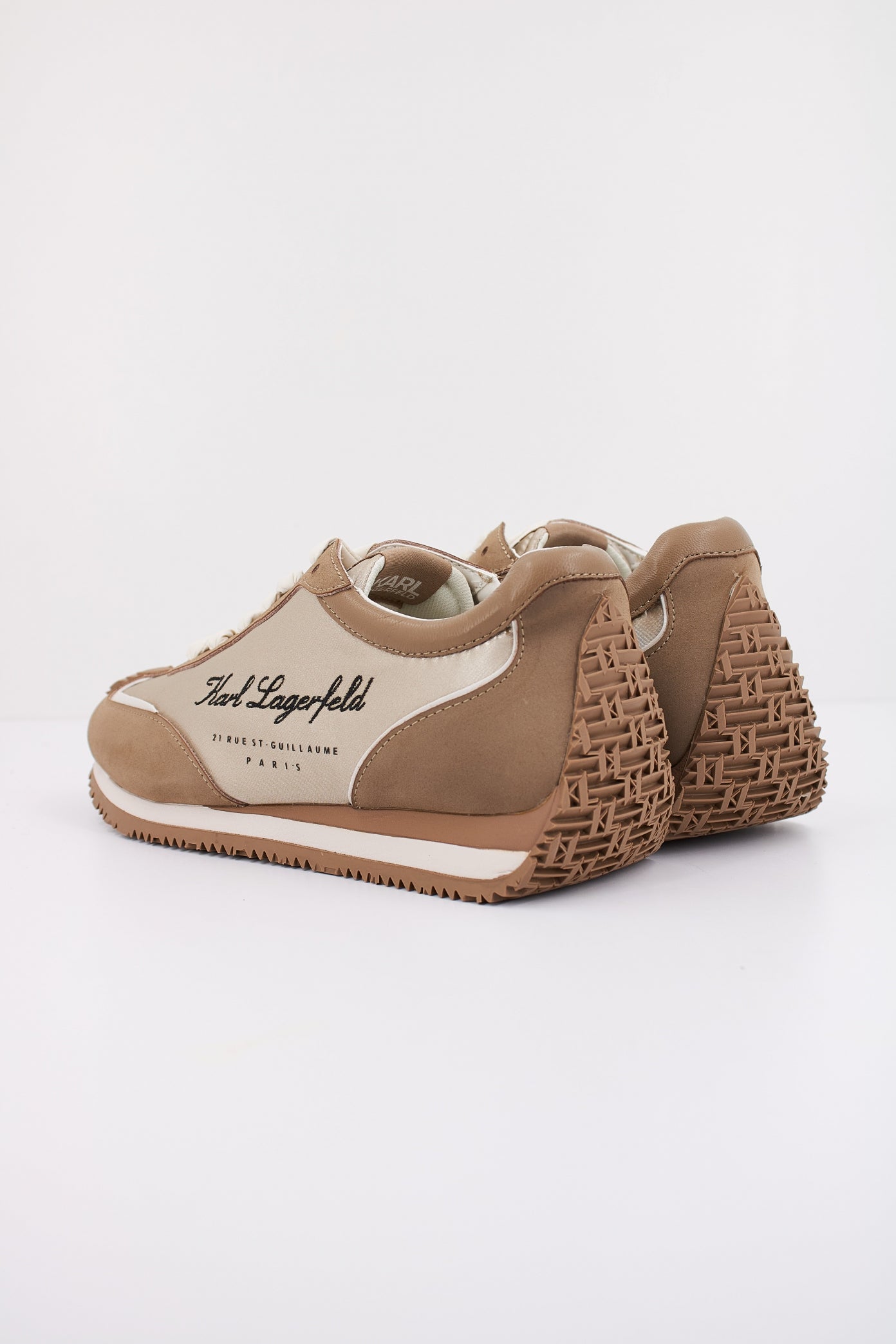 KARL LAGERFELD VELOCETTE HOTEL  en color MARRON CLARO  (4)