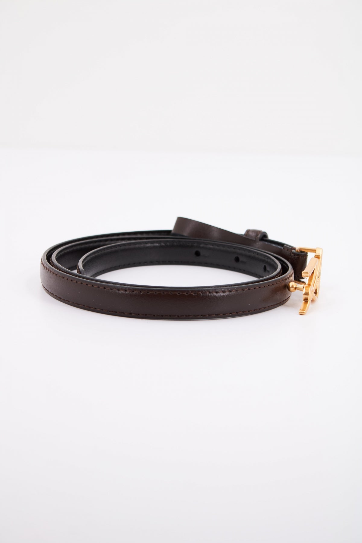 KARL LAGERFELD K/SIGNATURE SM BUCKLE BELT en color MARRON  (2)