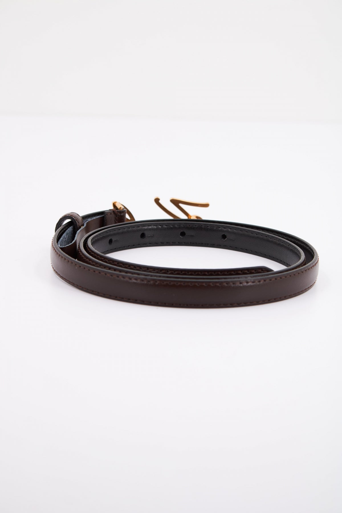 KARL LAGERFELD K/SIGNATURE SM BUCKLE BELT en color MARRON  (3)