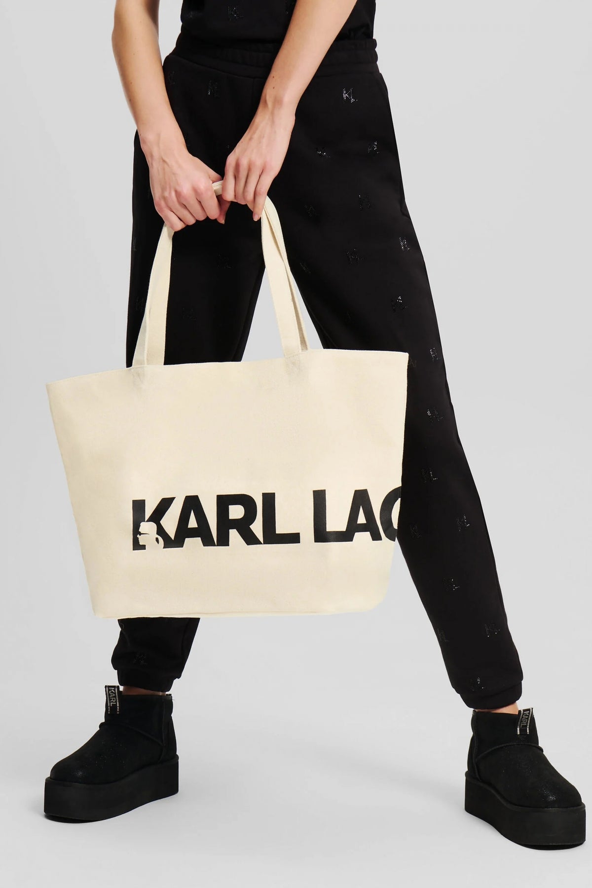 KARL LAGERFELD K/ESSENTIAL  en color BEIS  (4)