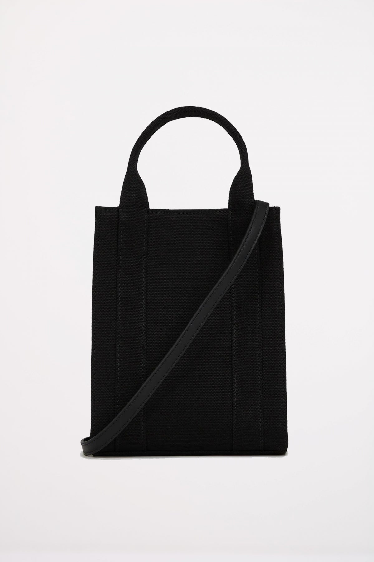 KARL LAGERFELD RUE ST-GUILLAUME en color NEGRO  (2)