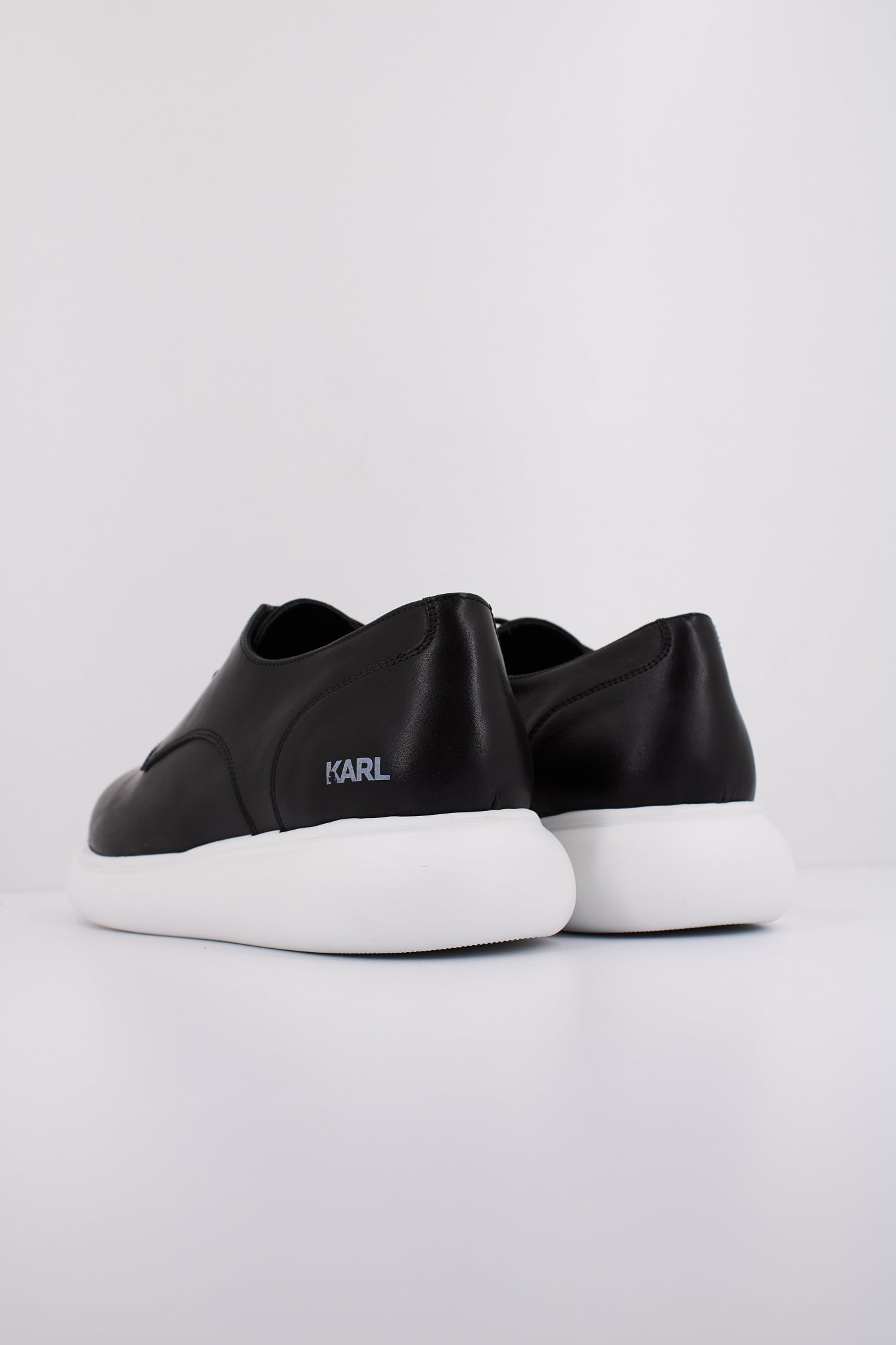 KARL LAGERFELD GRANBY LACE LO en color NEGRO  (4)