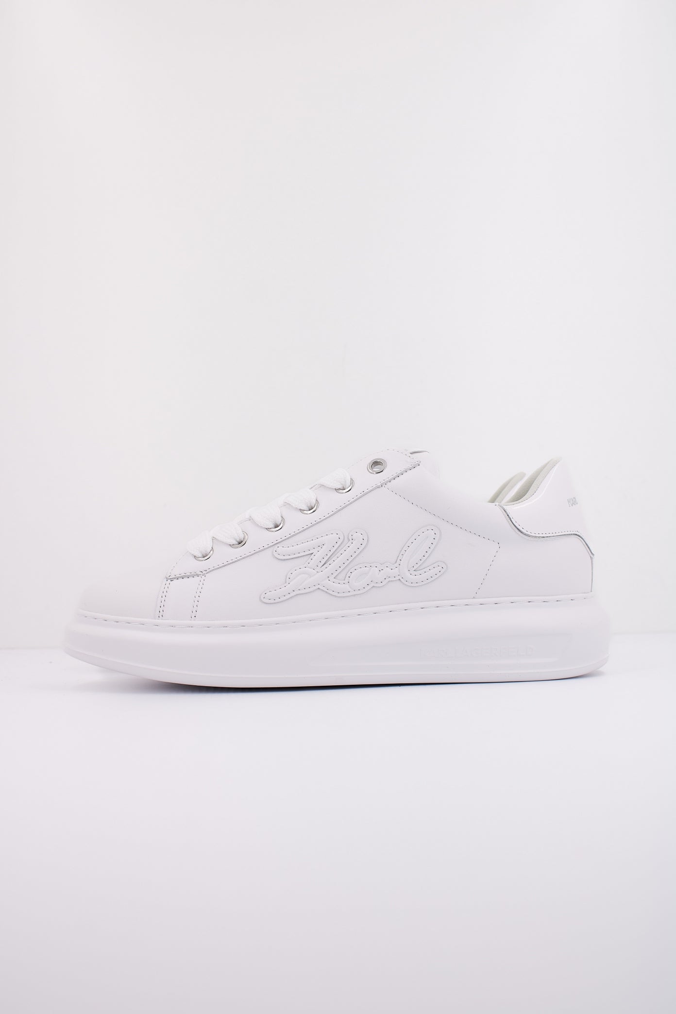 KARL LAGERFELD  KAPRI MENS SIGNIA PATCH EM en color BLANCO  (1)