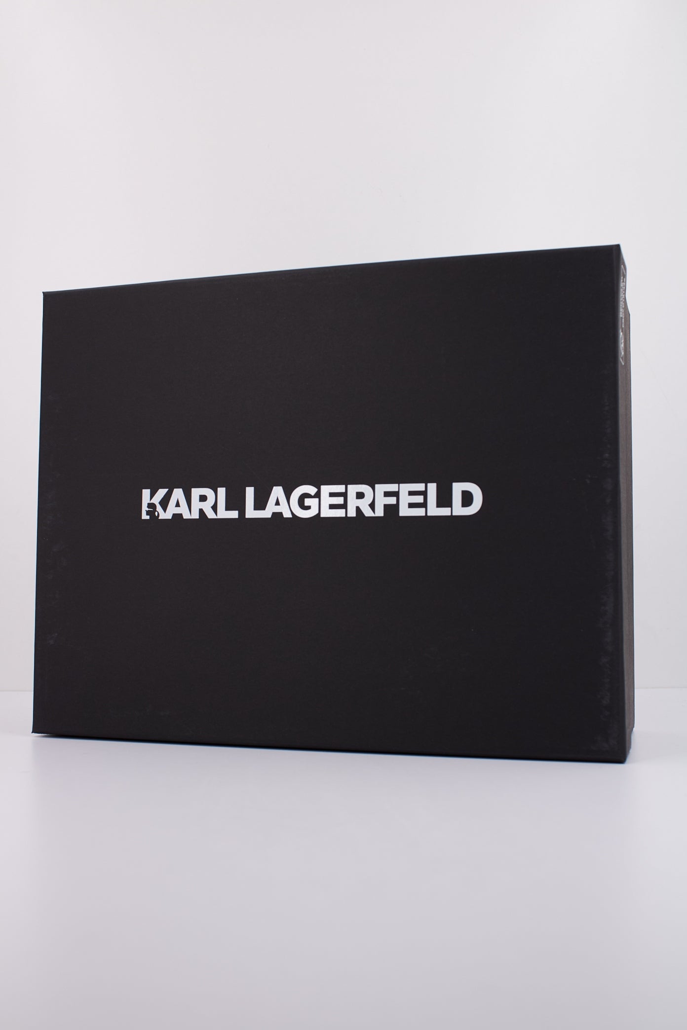 KARL LAGERFELD KAPRI KUSHION LO LACE LTHR en color NEGRO  (6)