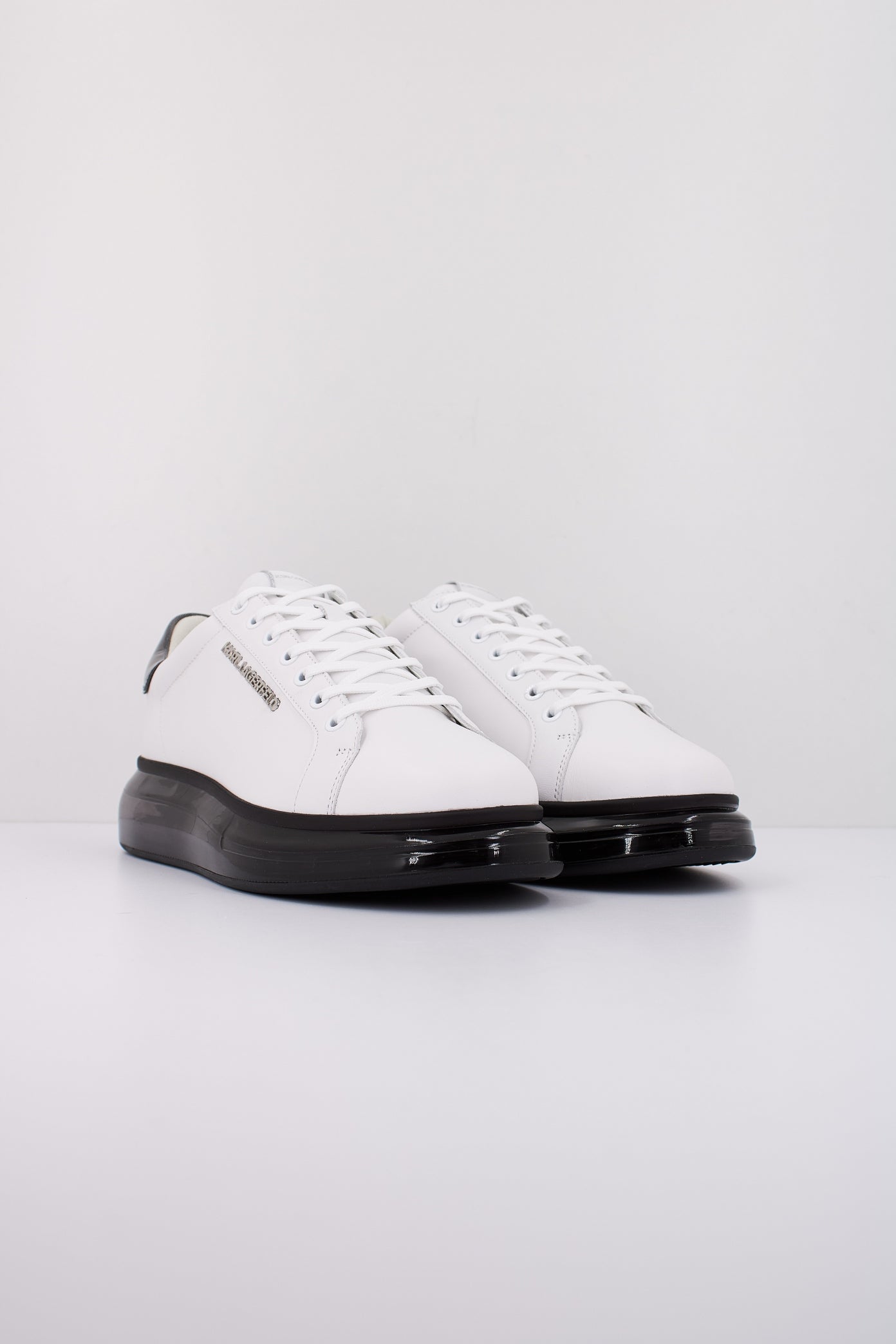 KARL LAGERFELD KAPRI KUSHION LO LACE LTHR en color BLANCO  (2)