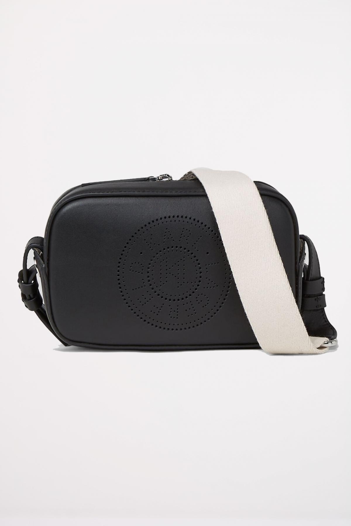 KARL LAGERFELD CIRLCE CAMERA BAG PERFORAT en color NEGRO  (1)