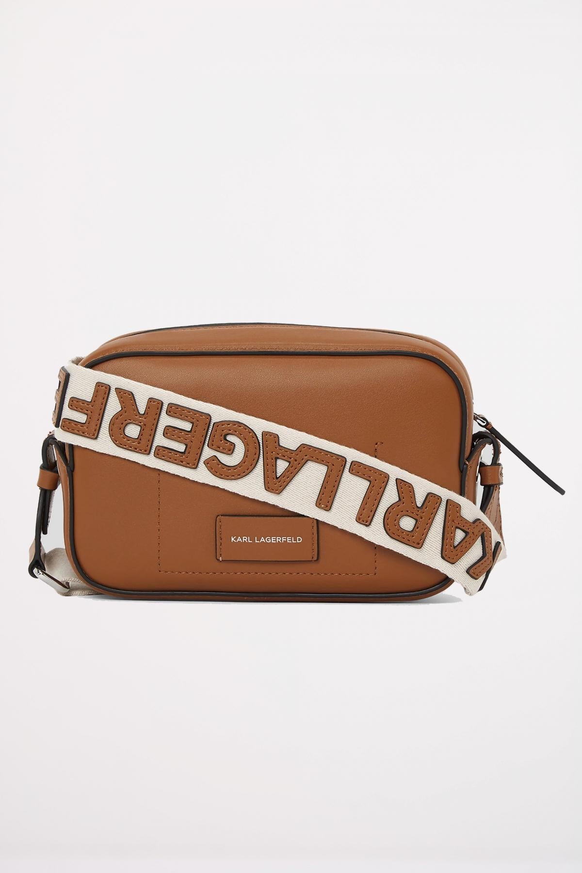KARL LAGERFELD CIRLCE CAMERA BAG PERFORAT en color MARRON  (3)