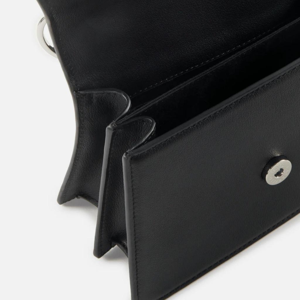 KARL LAGERFELD SIGNATURE . MD CROSSBODY en color NEGRO  (6)