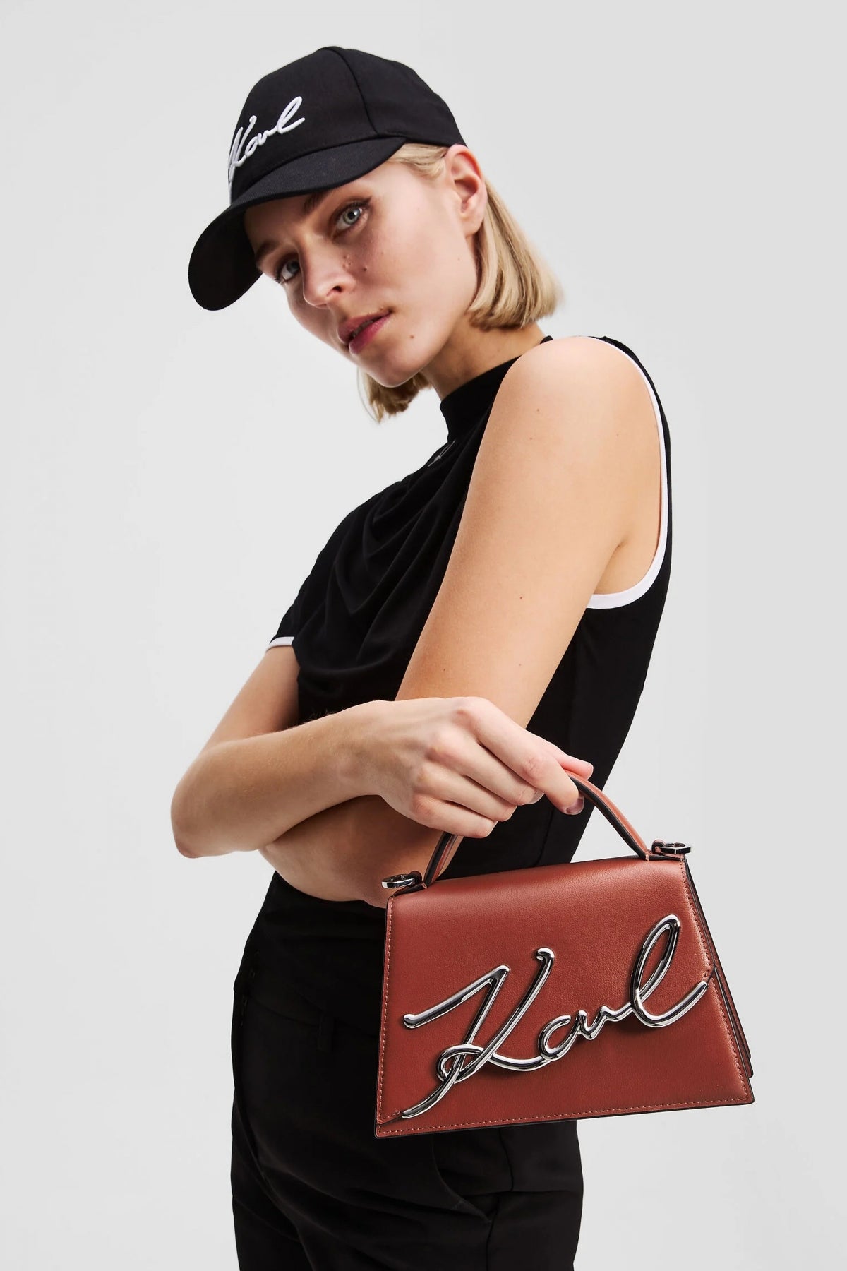 KARL LAGERFELD K SIGNATURE . SM CROSSBO en color ROJO  (4)