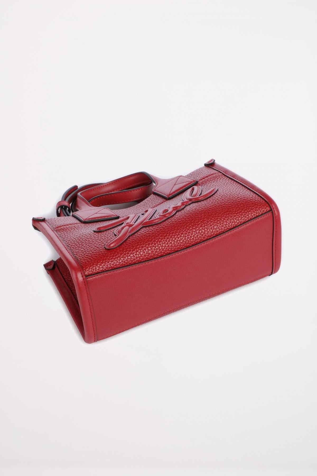 KARL LAGERFELD SKUARE SM TOTE GRAINY en color ROJO  (3)