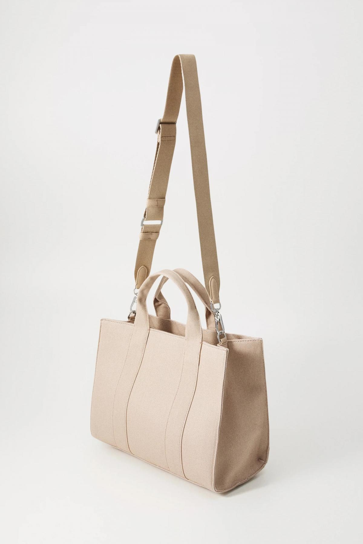 KARL LAGERFELD RSG SQUARE MEDIUM TOTE en color MARRON  (3)