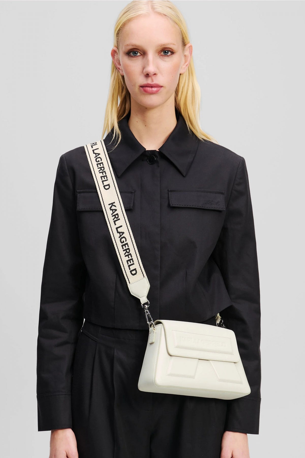 KARL LAGERFELD IKON K SOFT WEBBING CROSSB en color BLANCO  (4)