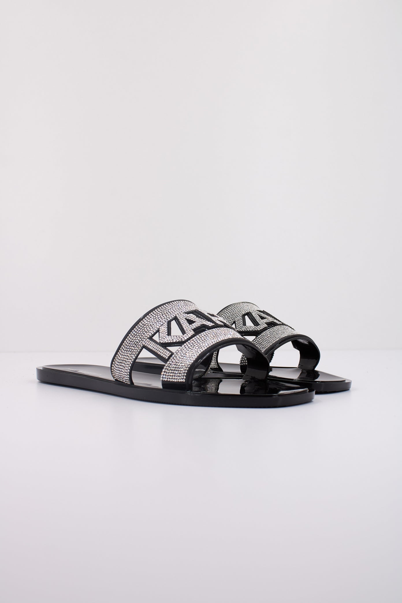 KARL LAGERFELD JELLY III SPARKLE CUT-OUT en color NEGRO  (2)