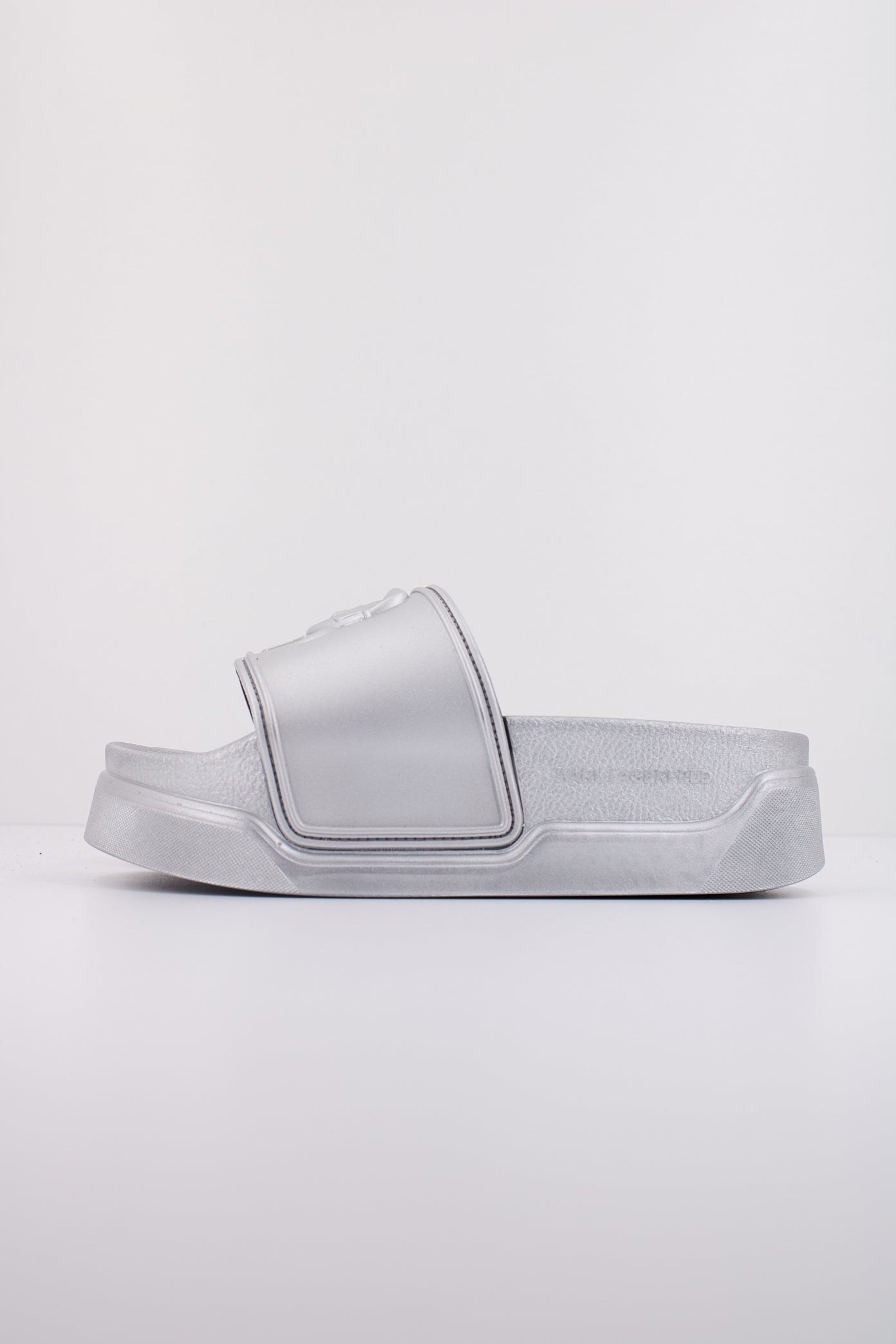 KARL LAGERFELD KL KONDOMINIUM en color PLATA  (1)