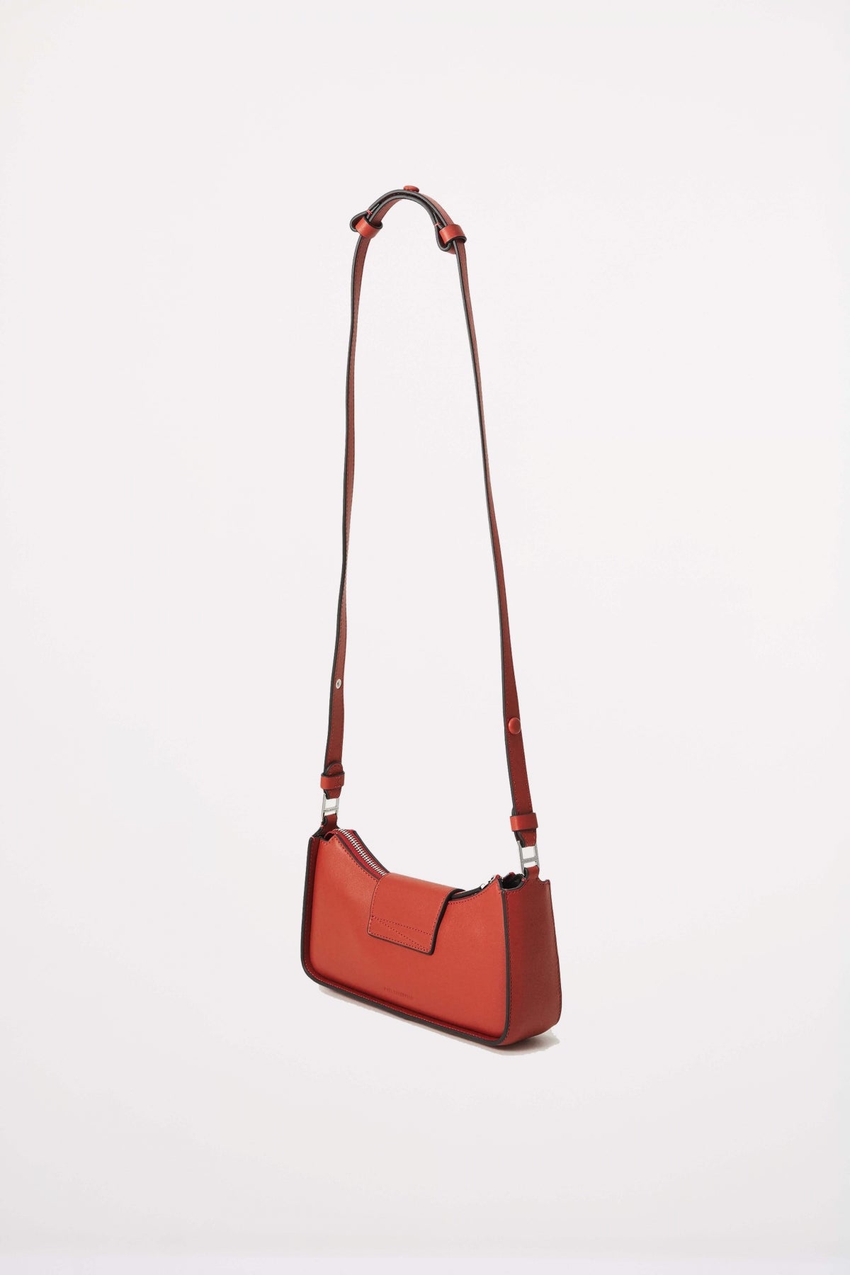 KARL LAGERFELD  K SIGNATURE SM ZIP SB en color ROJO  (2)