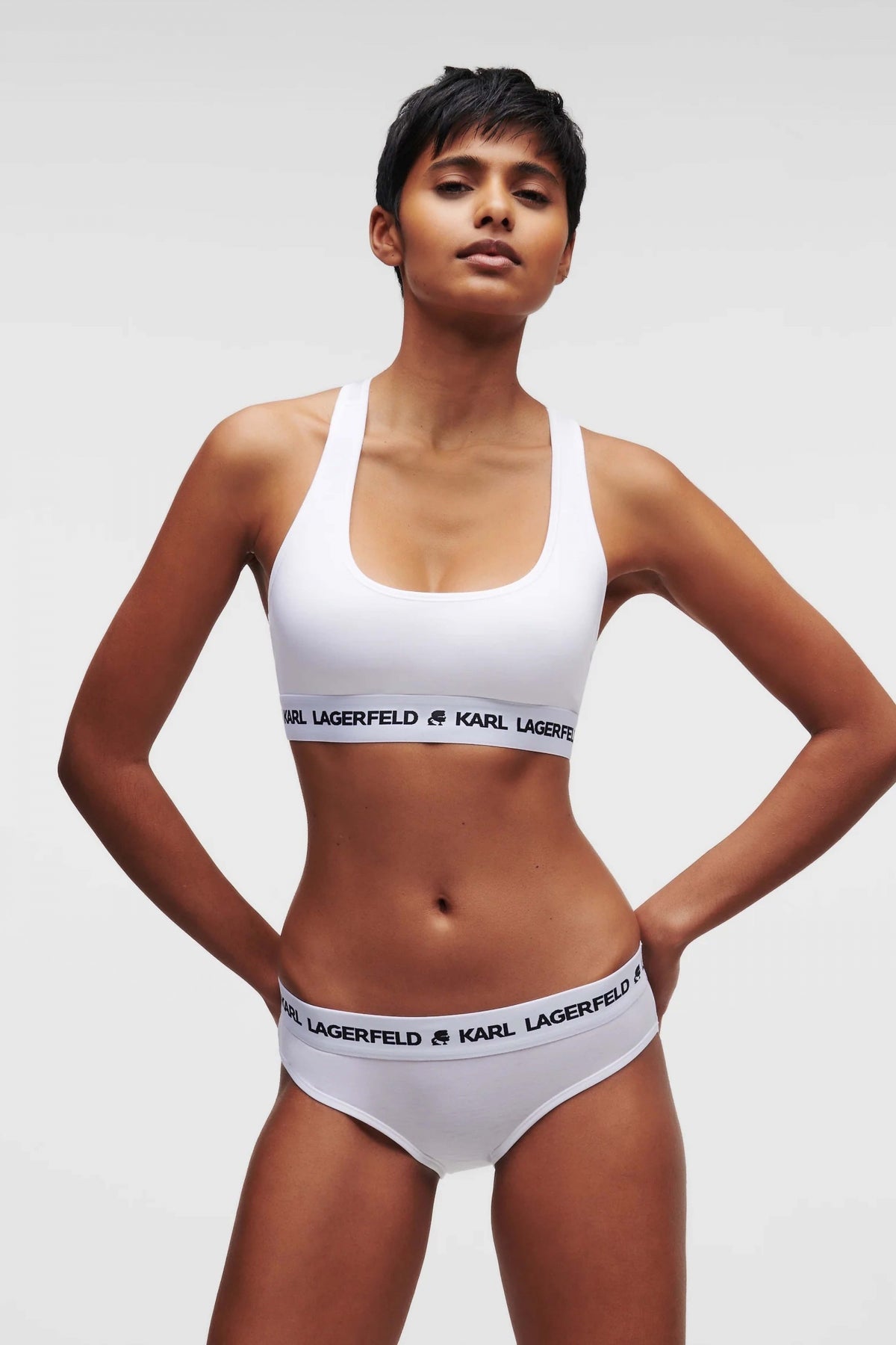 KARL LAGERFELD LOGO BRALETTE en color BLANCO  (2)