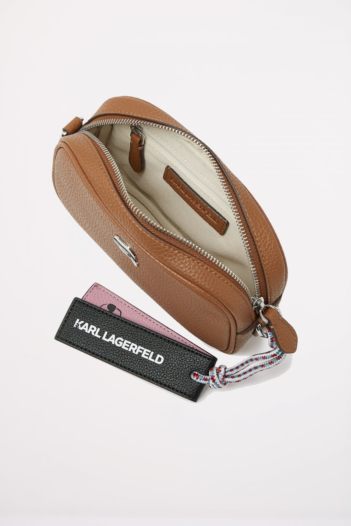 KARL LAGERFELD  IKON PEBBLE SLIM CAMERA BA  en color MARRON  (3)
