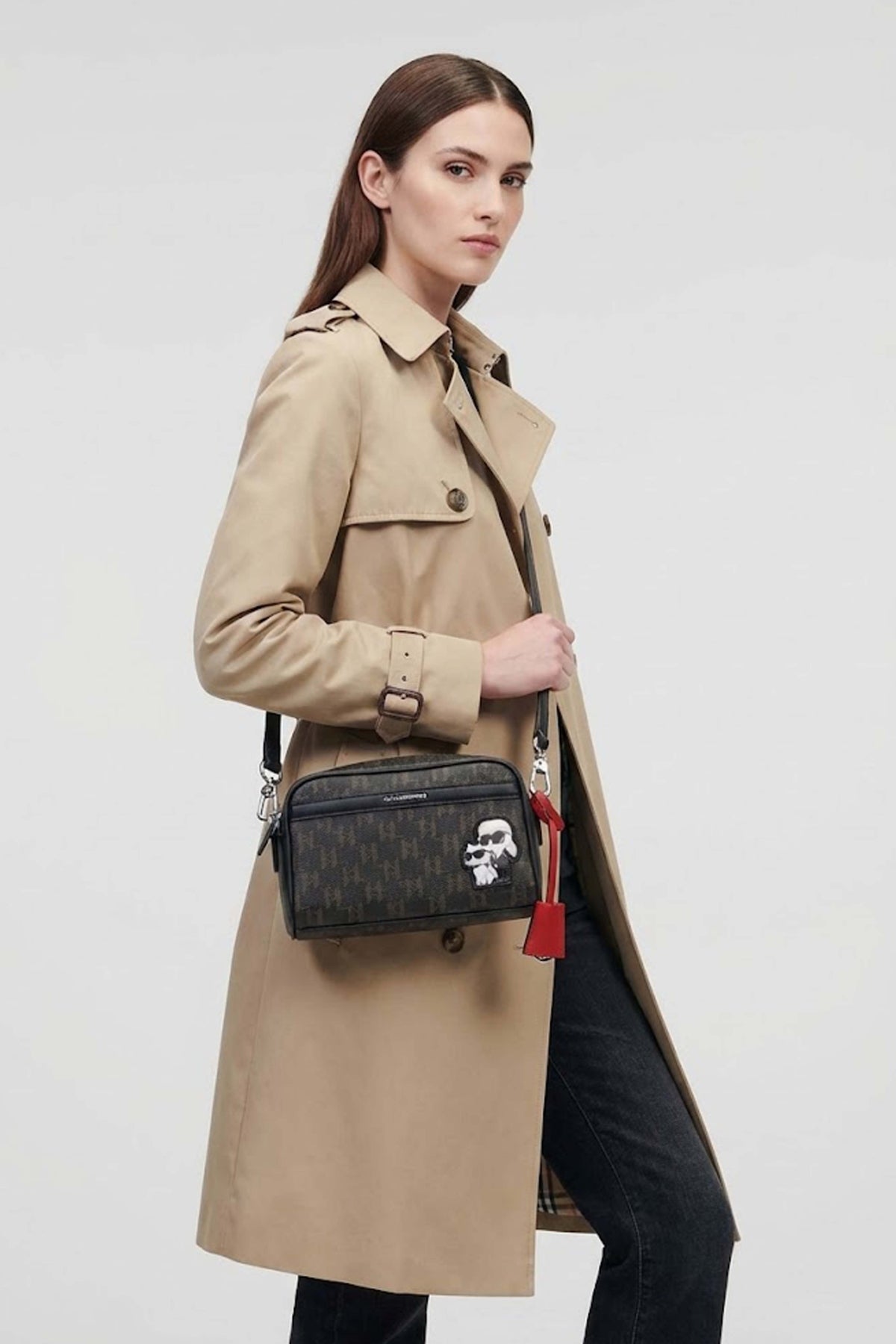 KARL LAGERFELD MONOGRAM CC SLIM CMB en color NEGRO  (1)