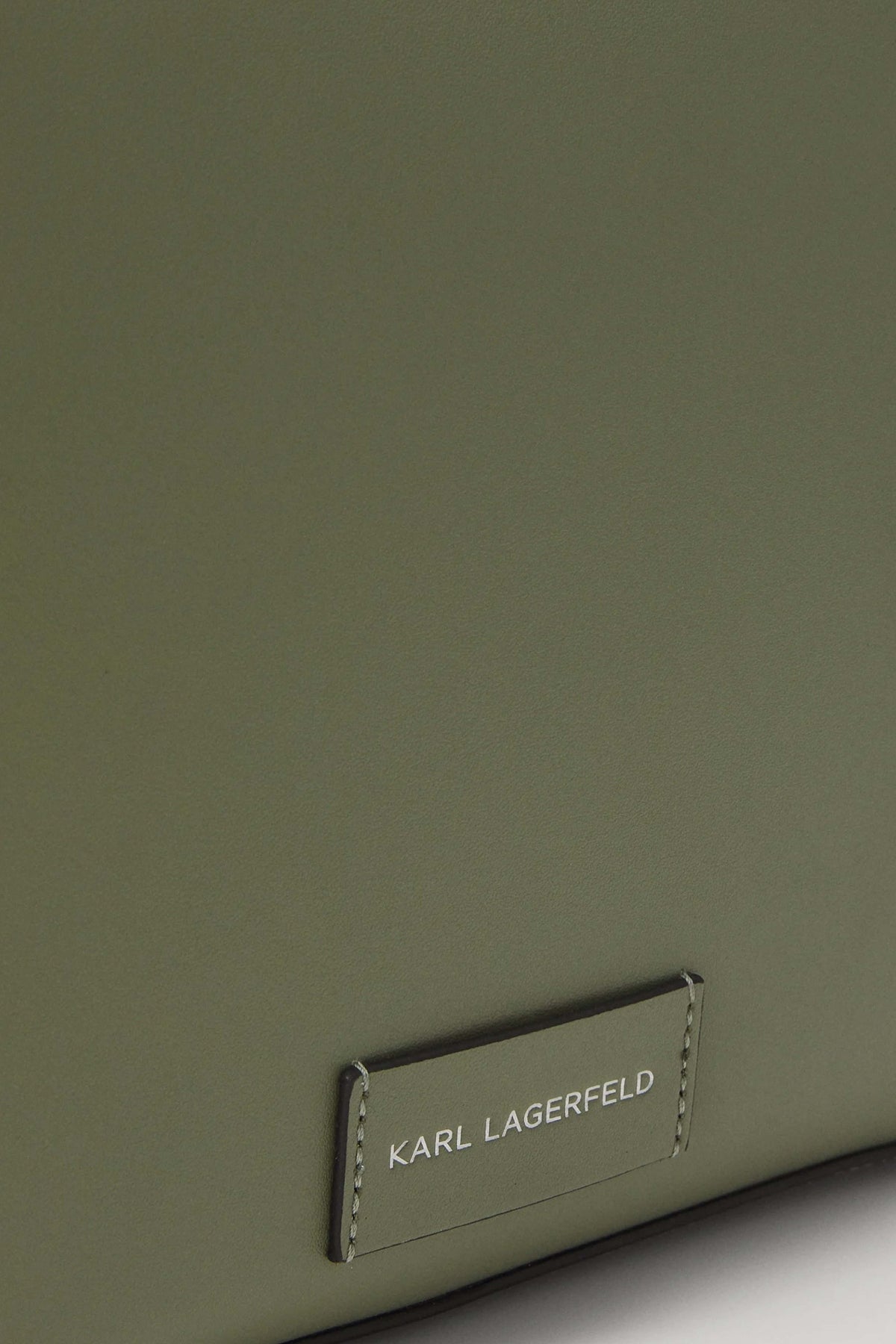 KARL LAGERFELD BW en color VERDE  (4)