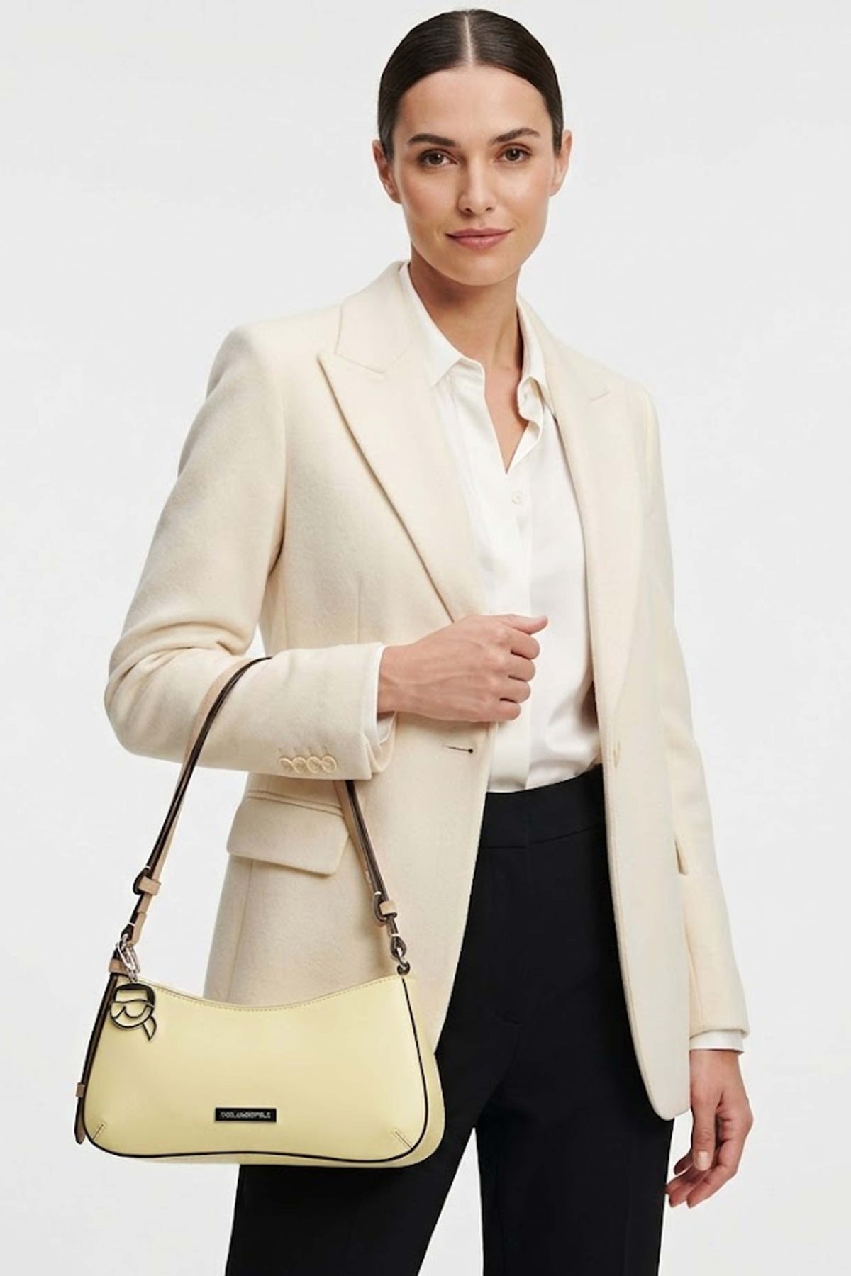 KARL LAGERFELD  SMOOTH OUTLINE MINI C  en color AMARILLO  (1)