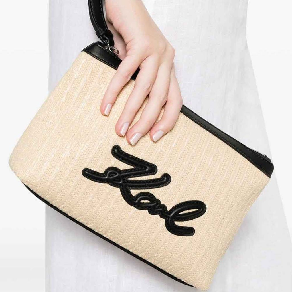 KARL LAGERFELD K/SIGNATURE RAFFIA POUCH en color BEIS  (6)