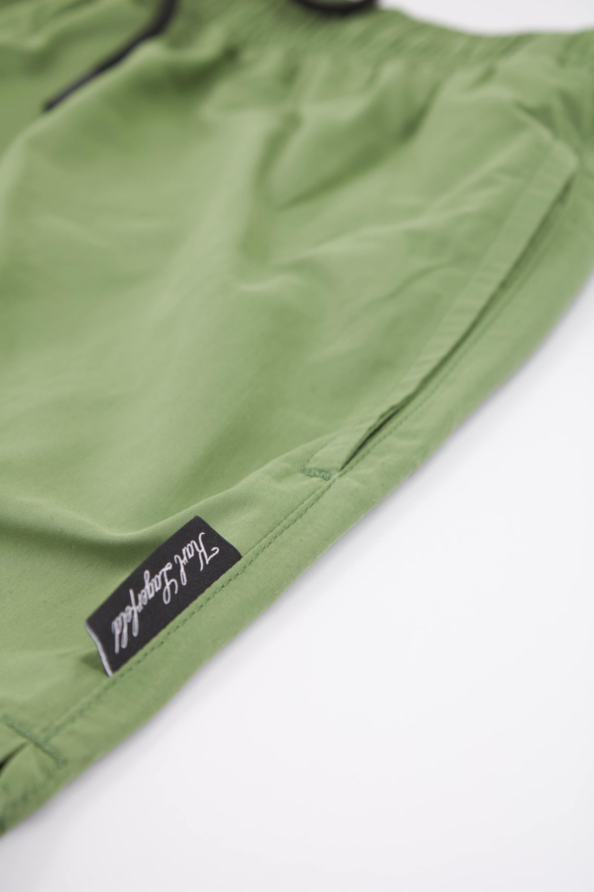 KARL LAGERFELD BM  en color VERDE  (4)