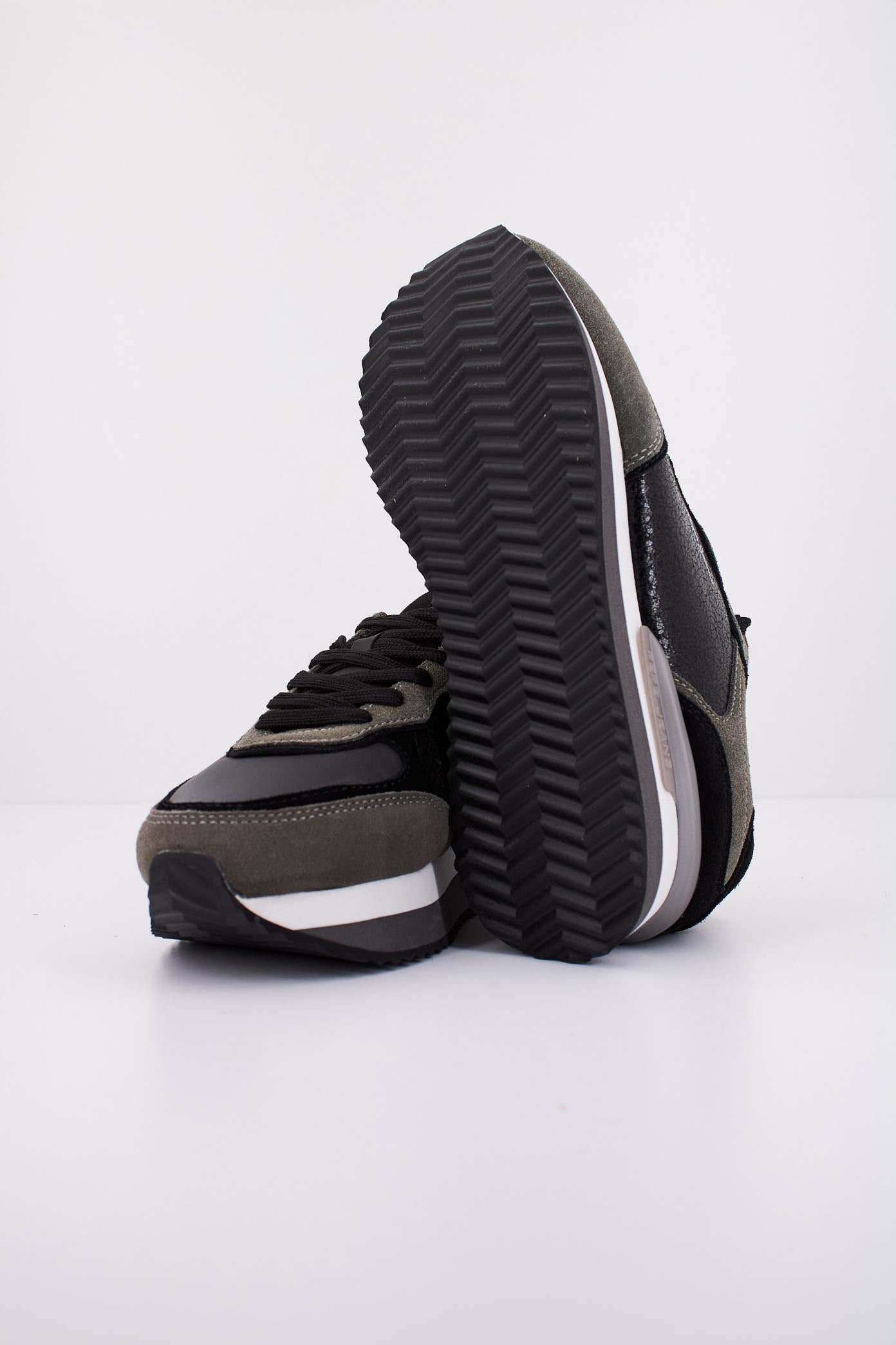 PEPE JEANS RUSPER STARS en color NEGRO  (5)