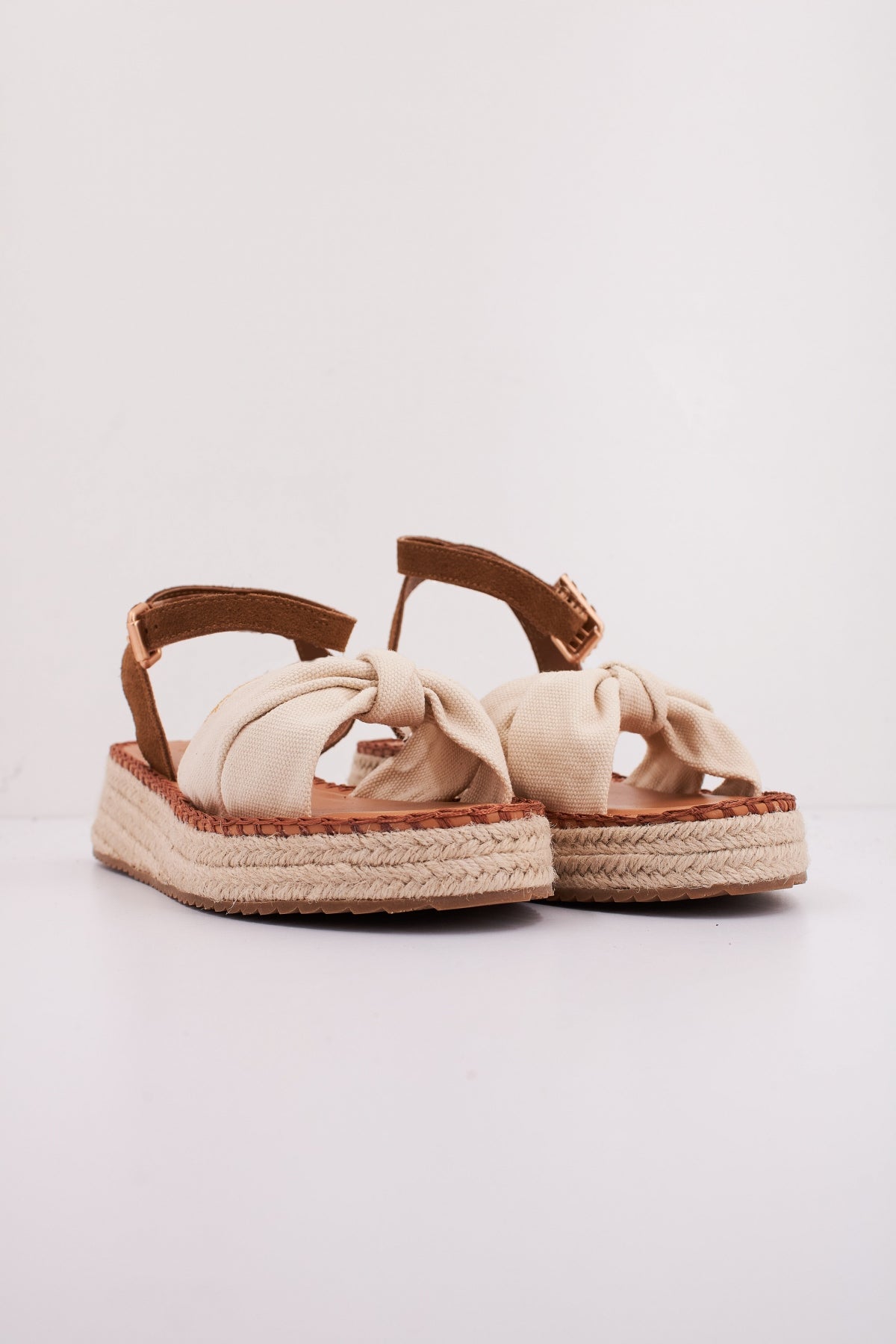 PEPE JEANS KATE BASS en color MARRON CLARO  (2)