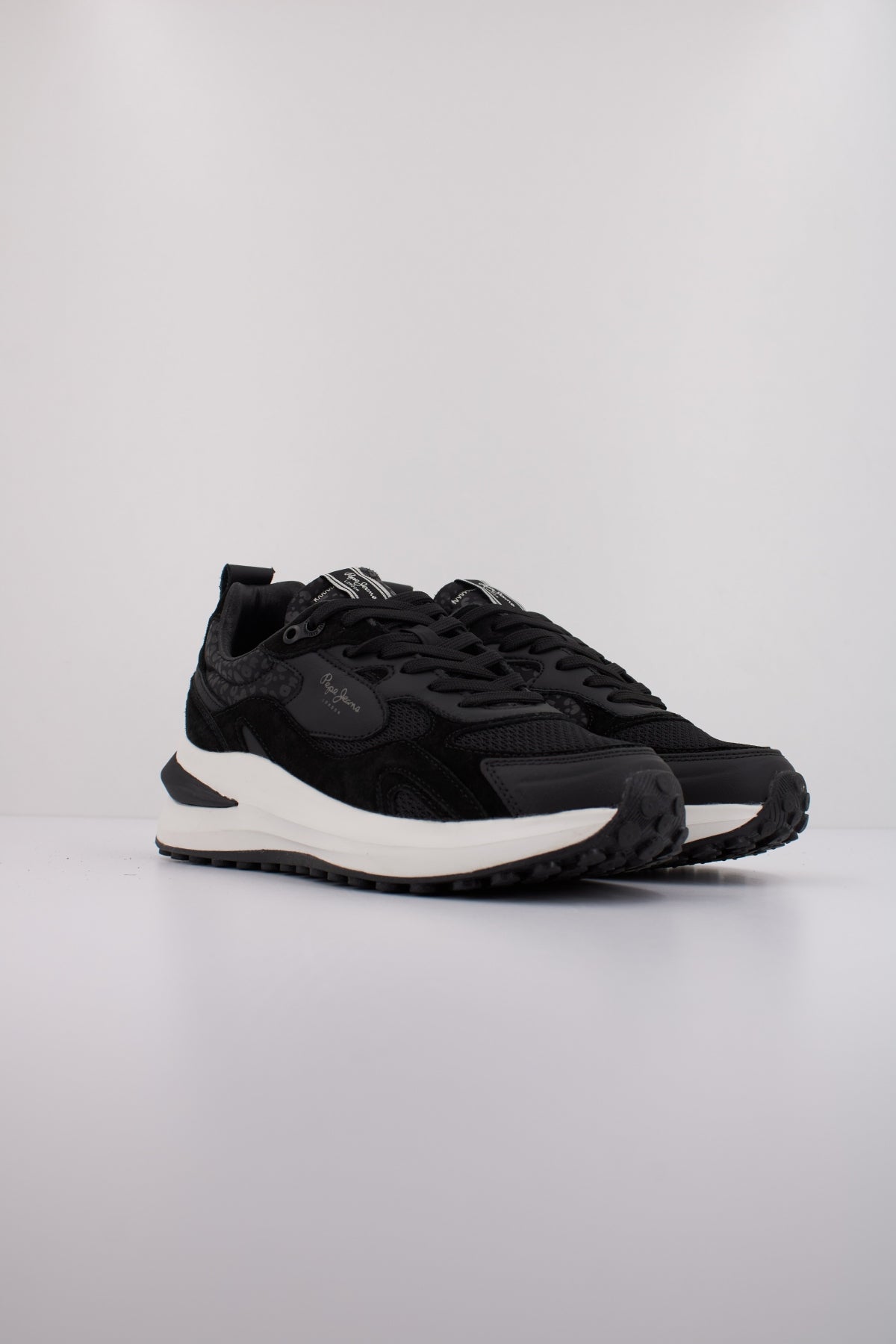 PEPE JEANS WINSLOW ONE W en color NEGRO  (2)