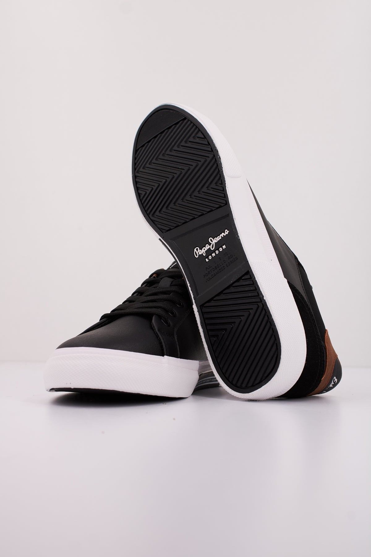 PEPE JEANS KENTON COURT M en color NEGRO  (5)