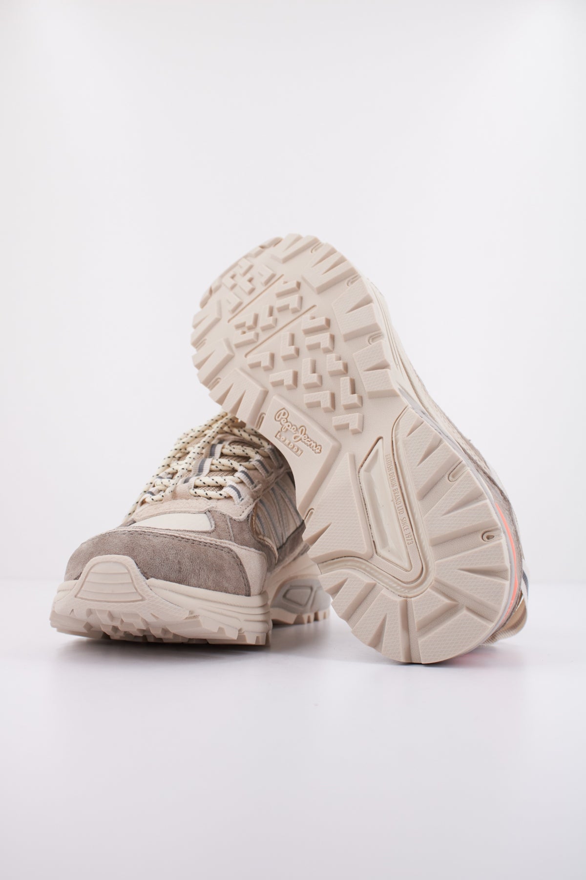 PEPE JEANS DARREN TREK W en color BEIS  (5)