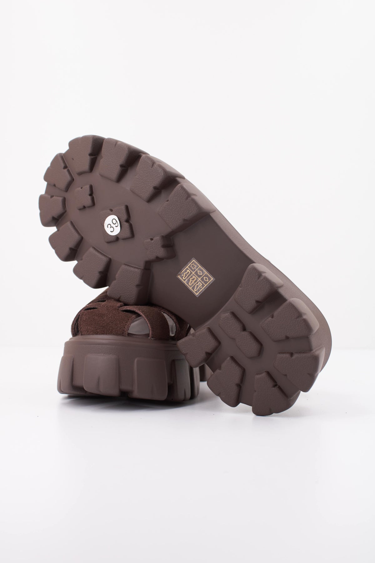 EXÉ XB en color MARRON  (5)