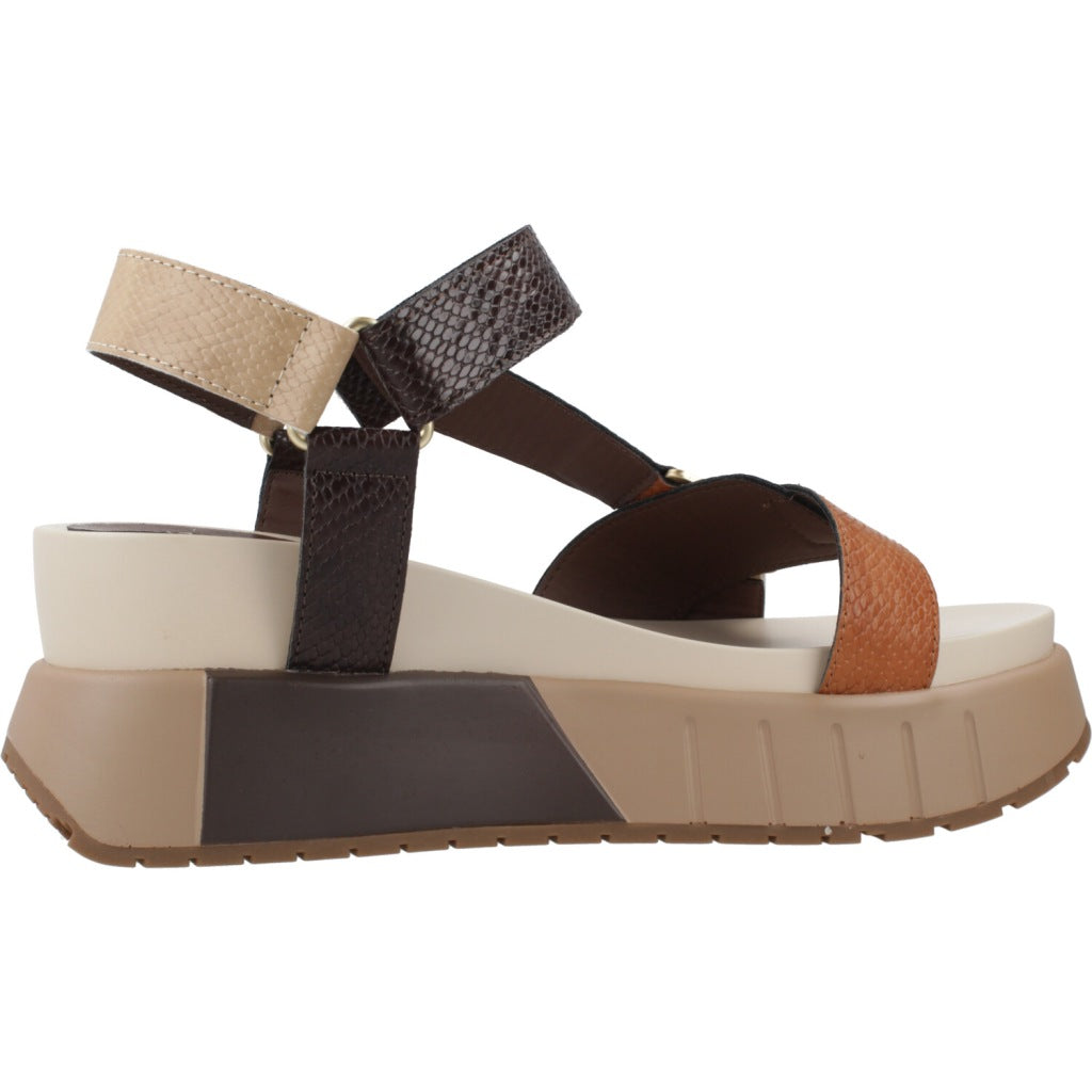 EXÉ OLIVIA  en color MARRON  (4)