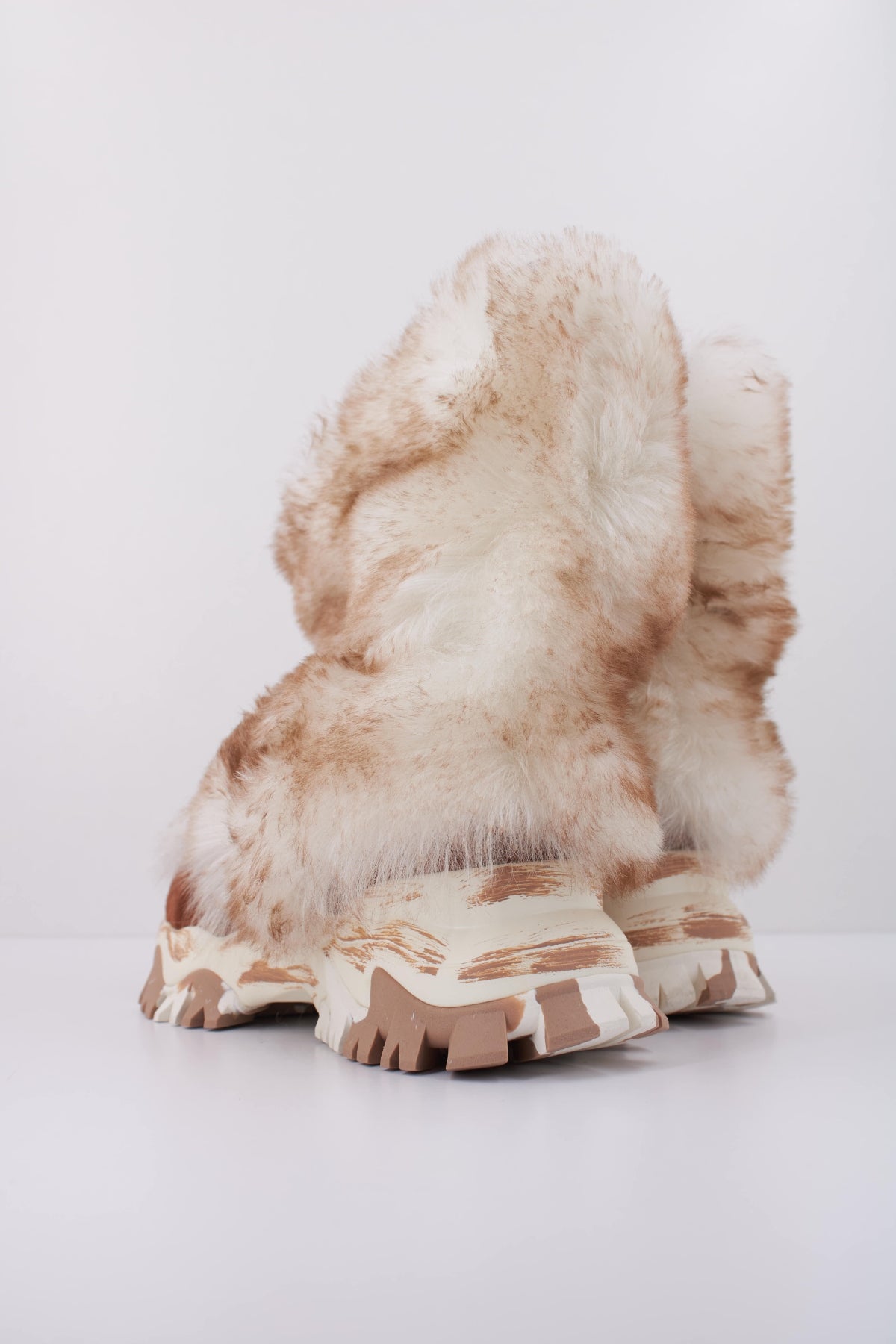 EXÉ   FUR BOTIN en color MARRON  (4)