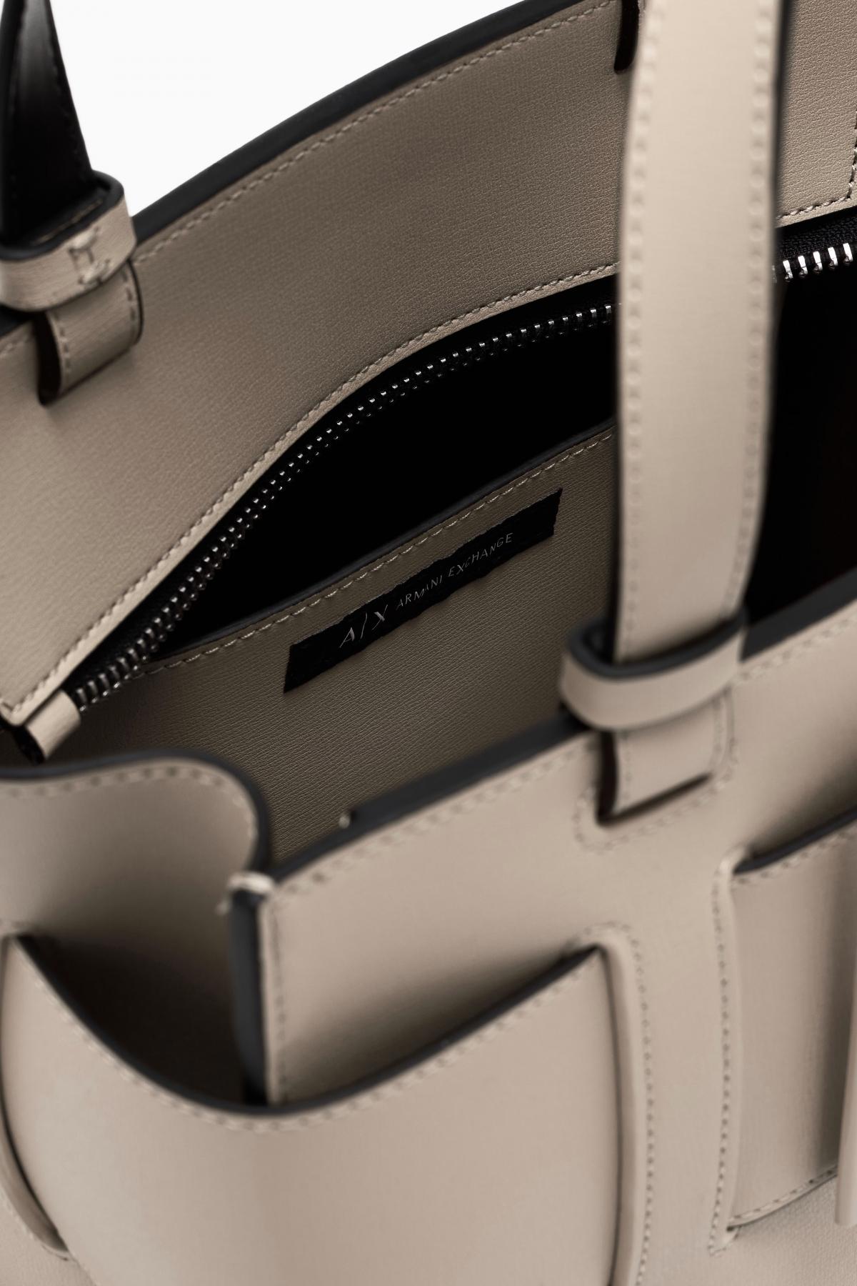 ARMANI EXCHANGE  A SHOPPING BAG en color BEIS  (2)