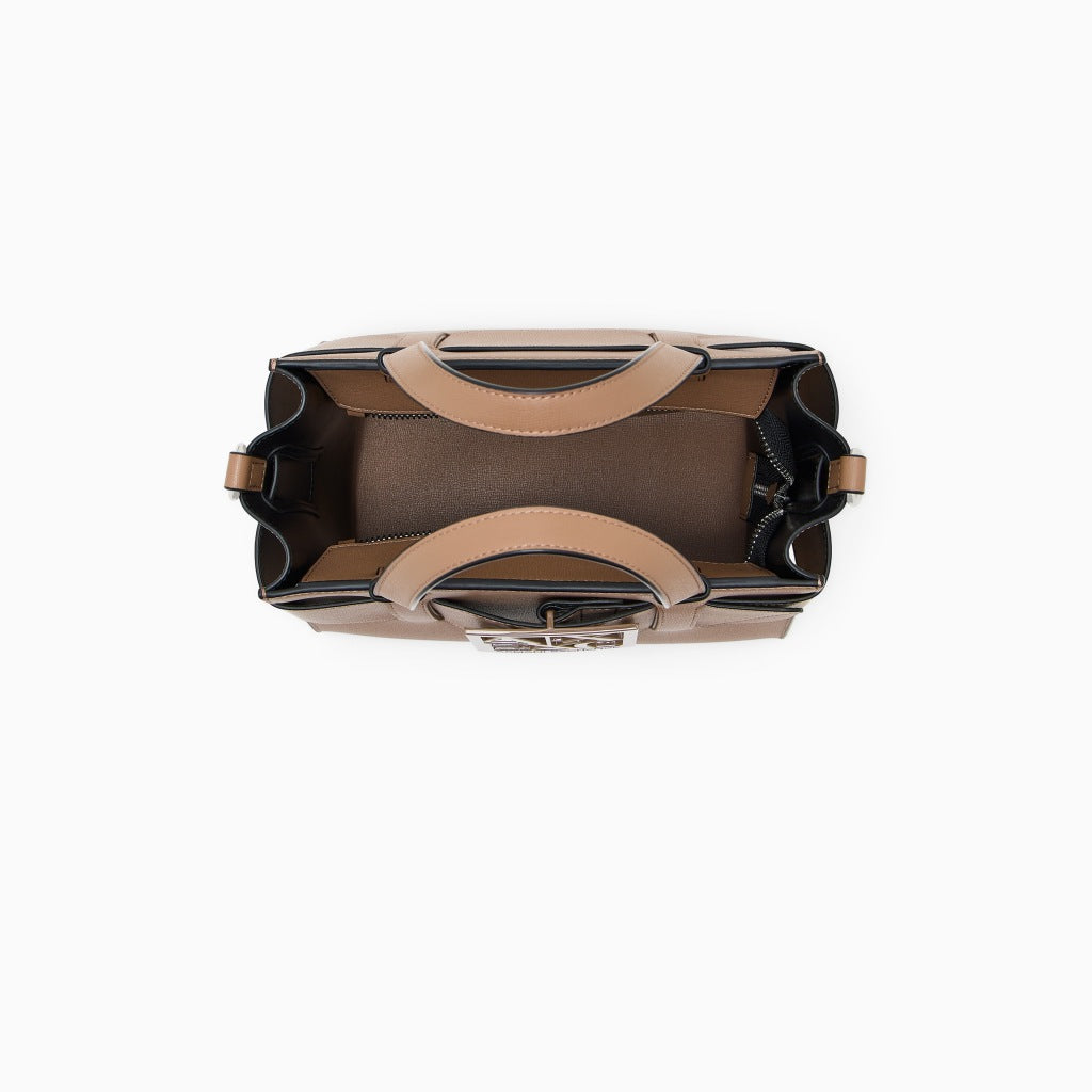 ARMANI EXCHANGE  A SHOPPING BAG SUSY en color MARRON CLARO  (5)