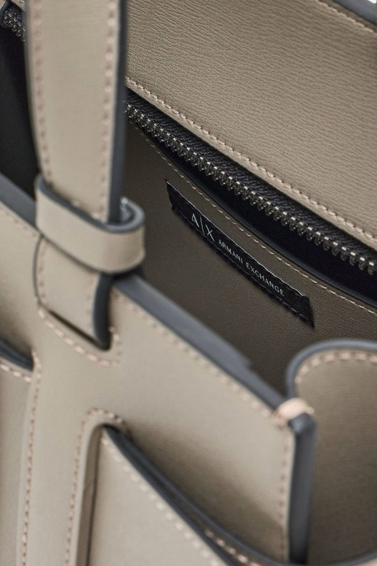 ARMANI EXCHANGE  A SHOPPING BAG en color MARRON  (3)