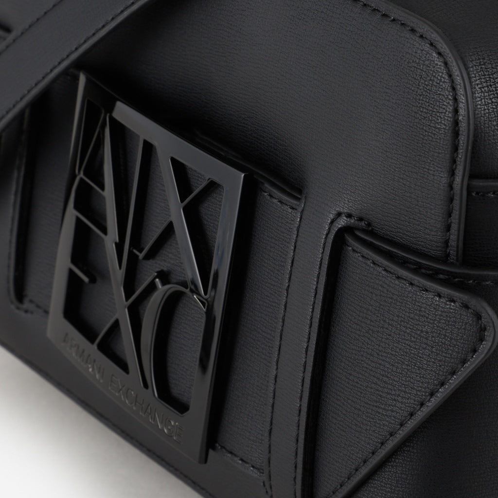ARMANI EXCHANGE  A MESSENGER BAG en color NEGRO  (6)