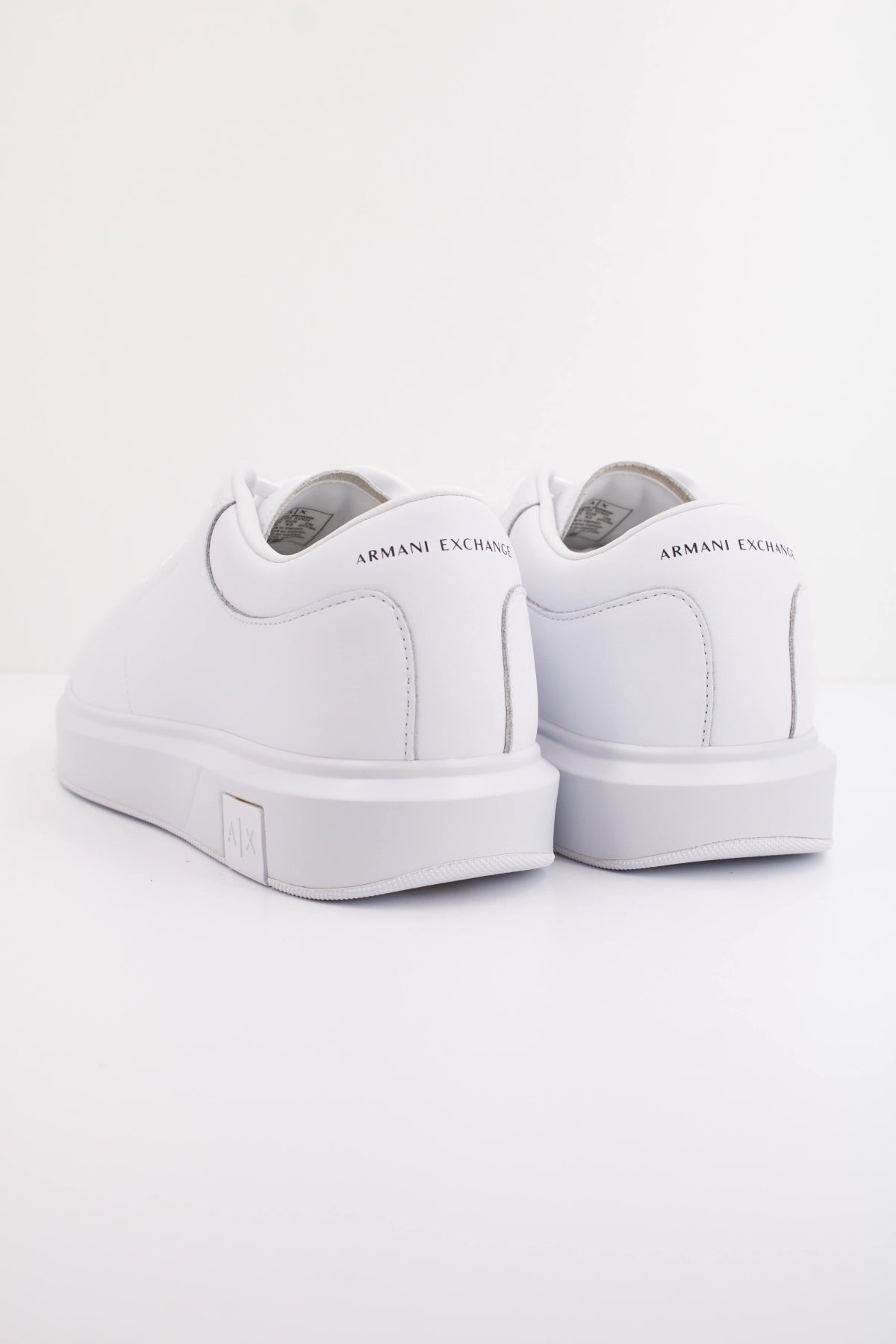 ARMANI EXCHANGE XUX XV  en color BLANCO  (4)