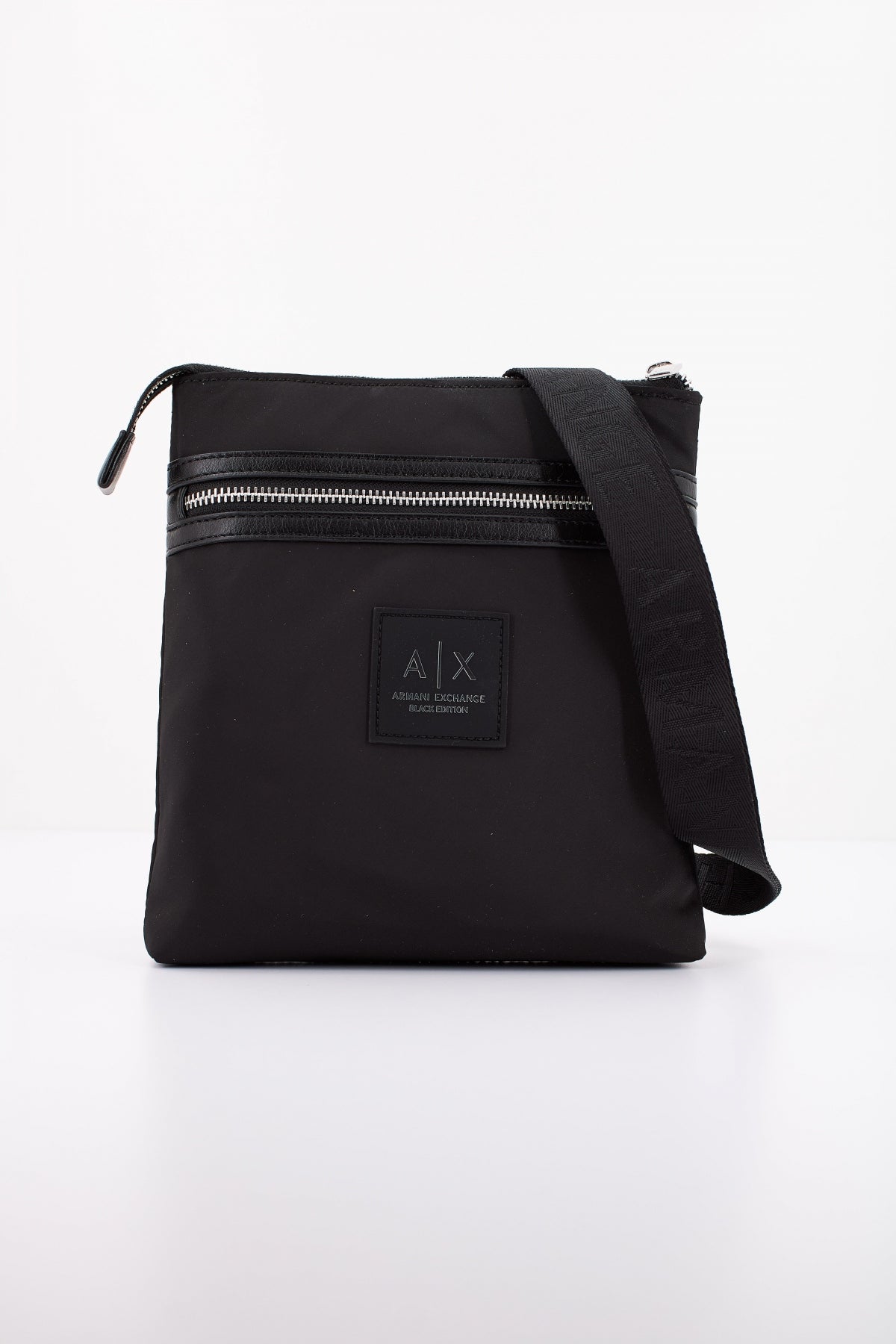 ARMANI EXCHANGE XM AF en color NEGRO  (1)