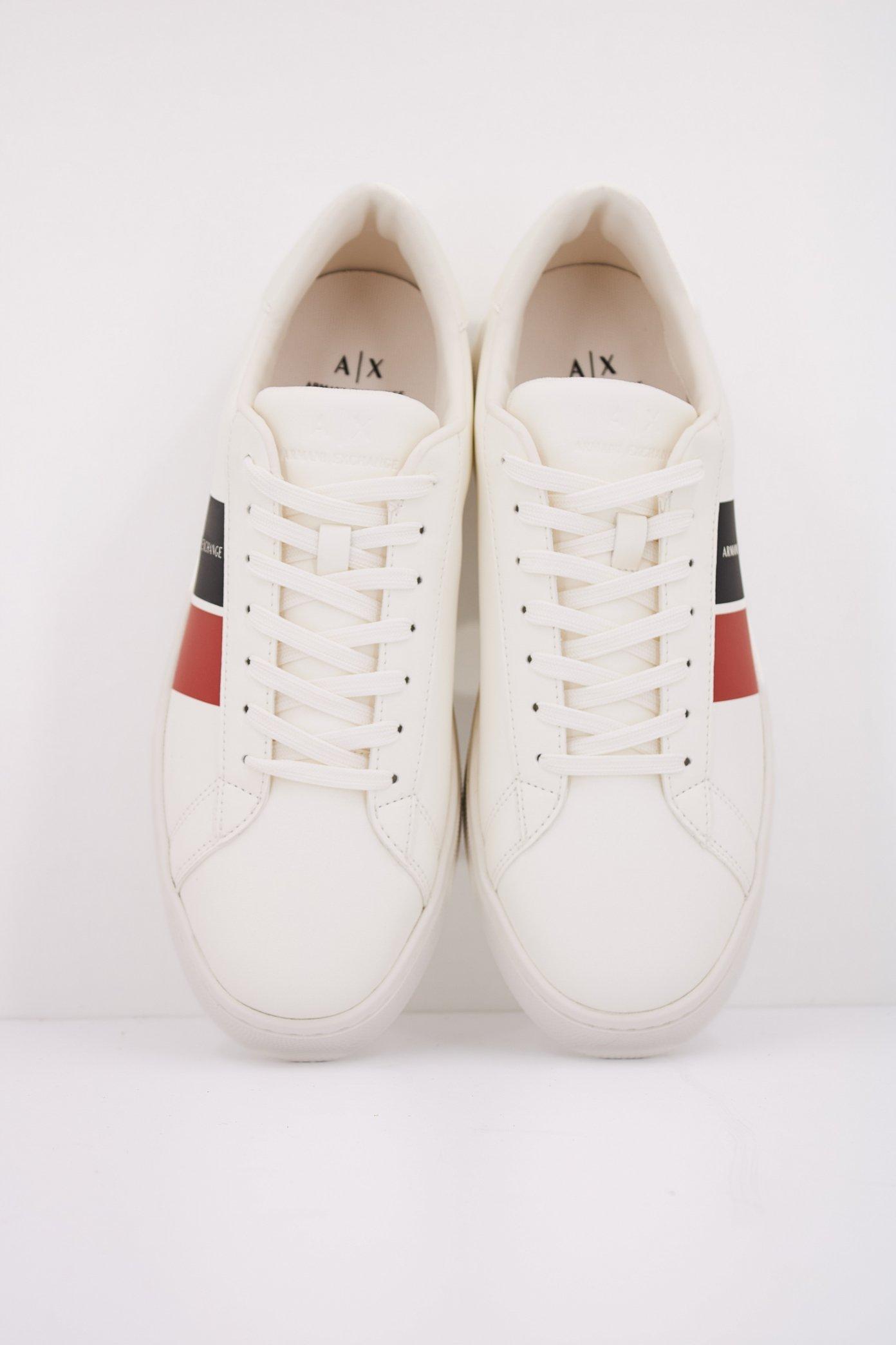ARMANI EXCHANGE LONDON en color BLANCO  (3)