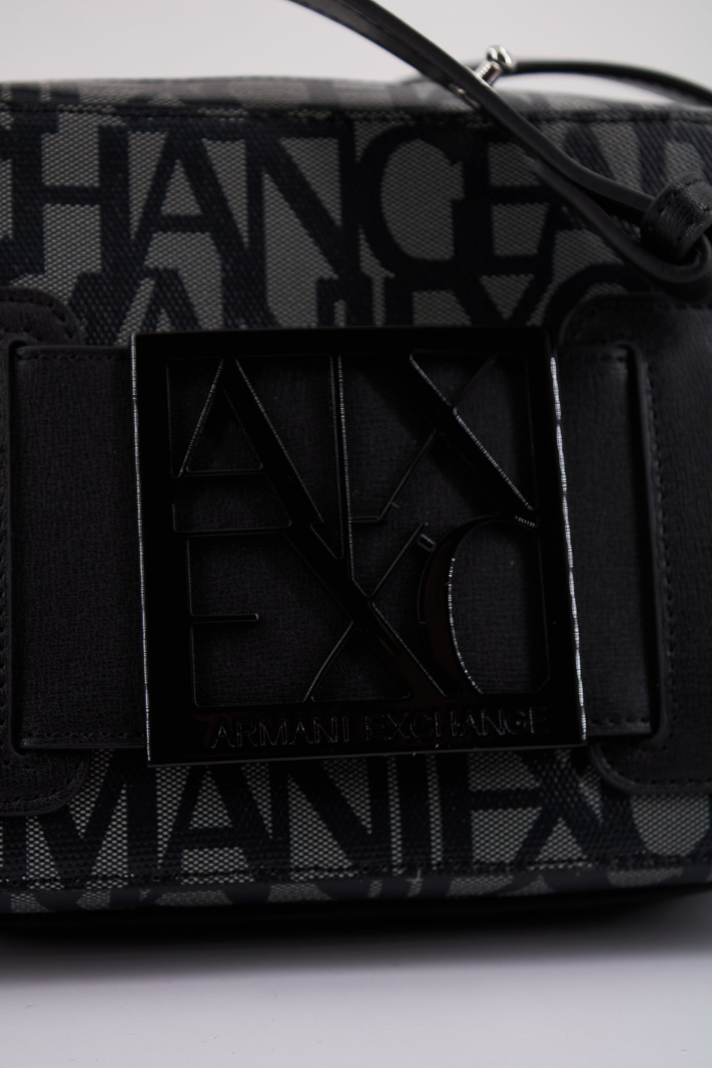ARMANI EXCHANGE  F en color NEGRO  (4)