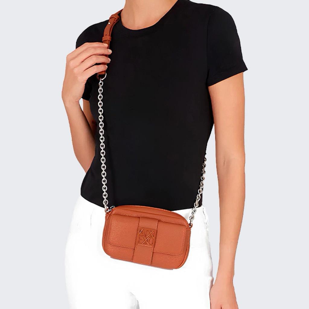 ARMANI EXCHANGE SUSY SOFT MESSENGER en color MARRON  (5)
