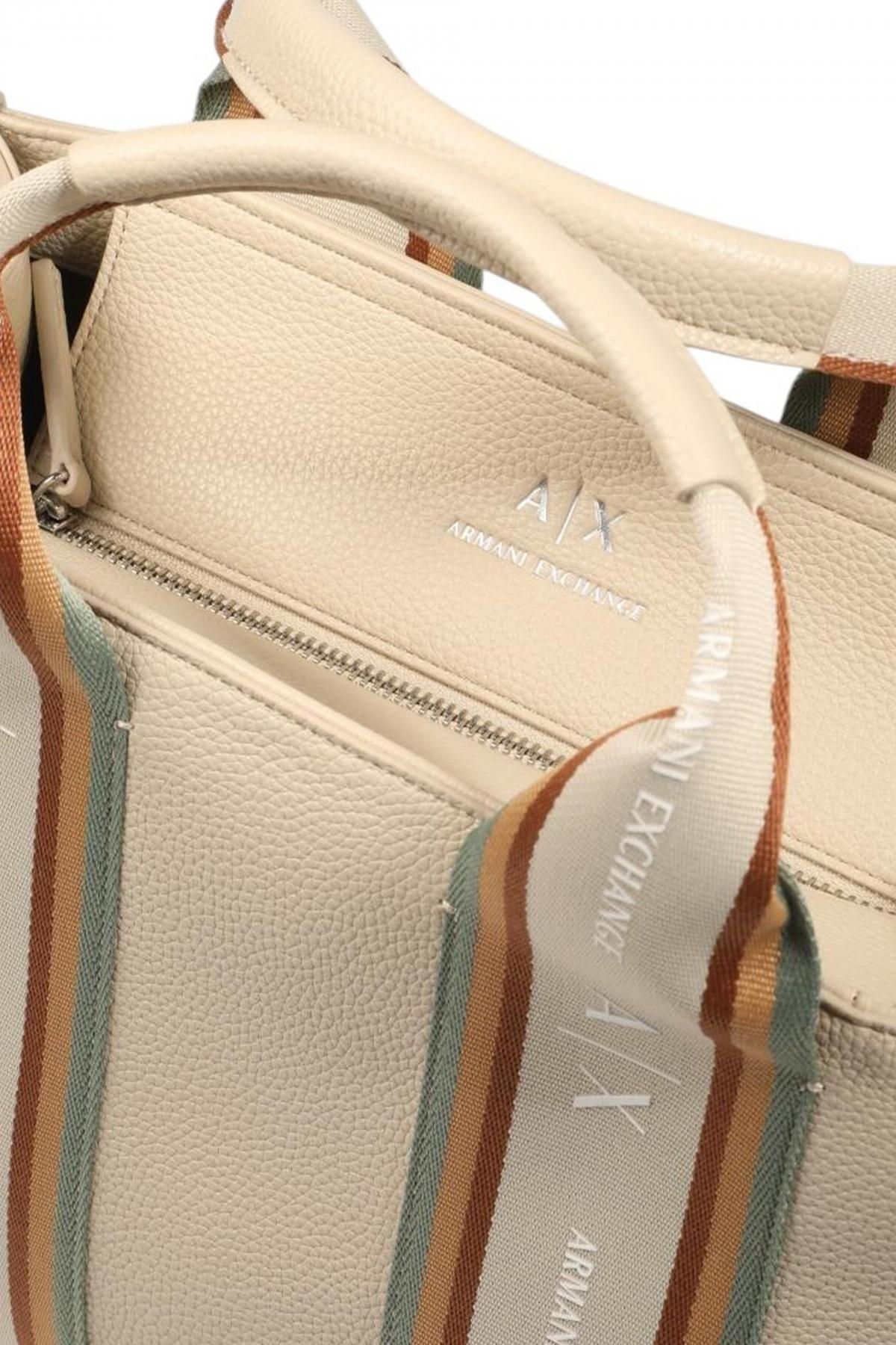ARMANI EXCHANGE MAGGIE SHOPPING BAG en color BEIS  (3)